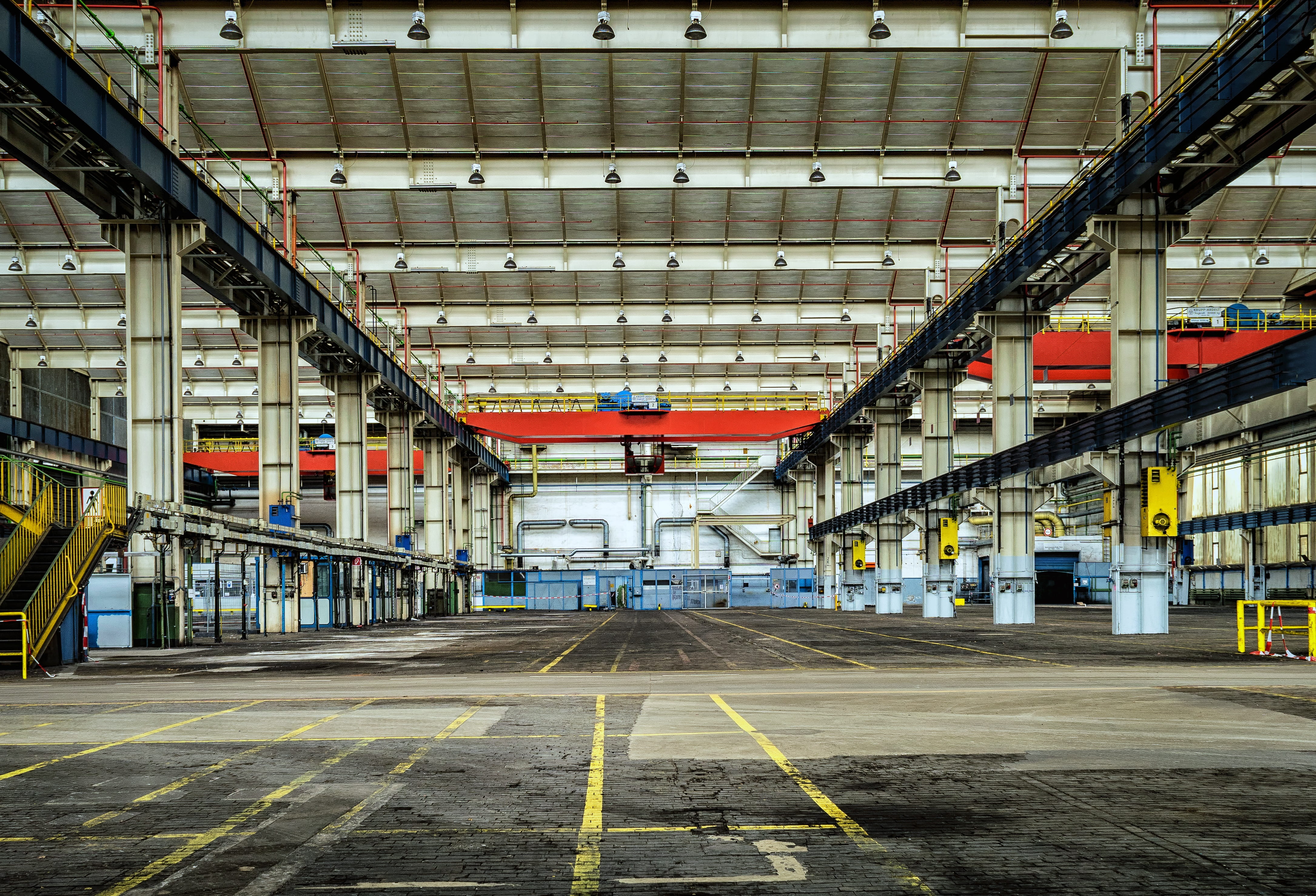 the way forward, abandoned places, transportation, ceiling, architectural column, direction, building, no people, architecture, pforphoto, transience, industrial plant, HD Wallpaper