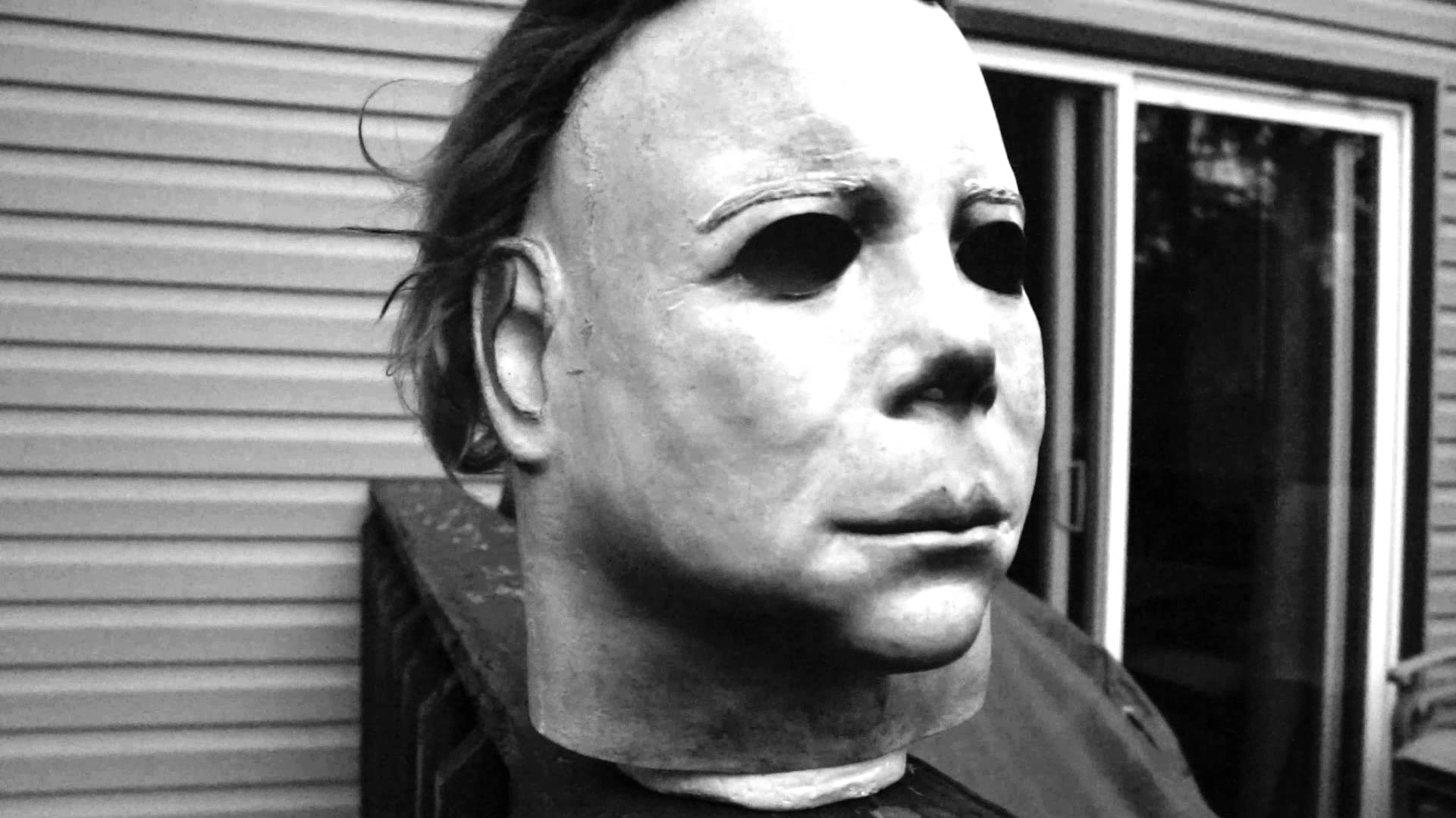 looking away, michael myers theme background images, innocence, childhood, lifestyles, men, close-up, women, architecture, portrait, looking, females, males, HD Wallpaper