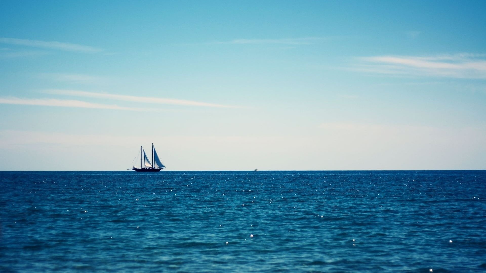 horizon, sea, sailing ship, minimalism, yachting, scenics - nature, no people, nautical vessel, waterfront, clouds, sky, day, mode of transportation, sailing, HD Wallpaper