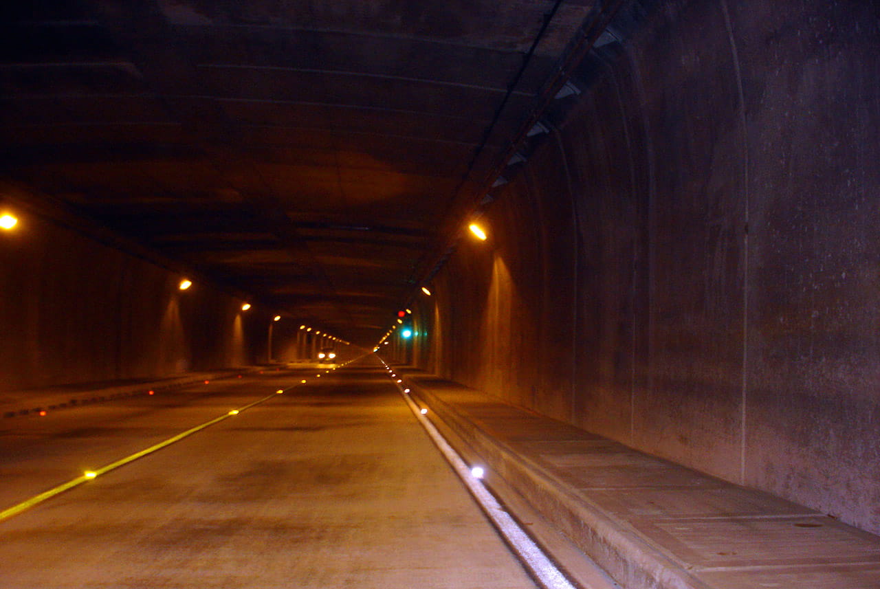 traffic, direction, public domain, motor vehicle, dark, modern, street, Western, Colombia, bridge - man made structure, no people, speed, modern tunnel, HD Wallpaper