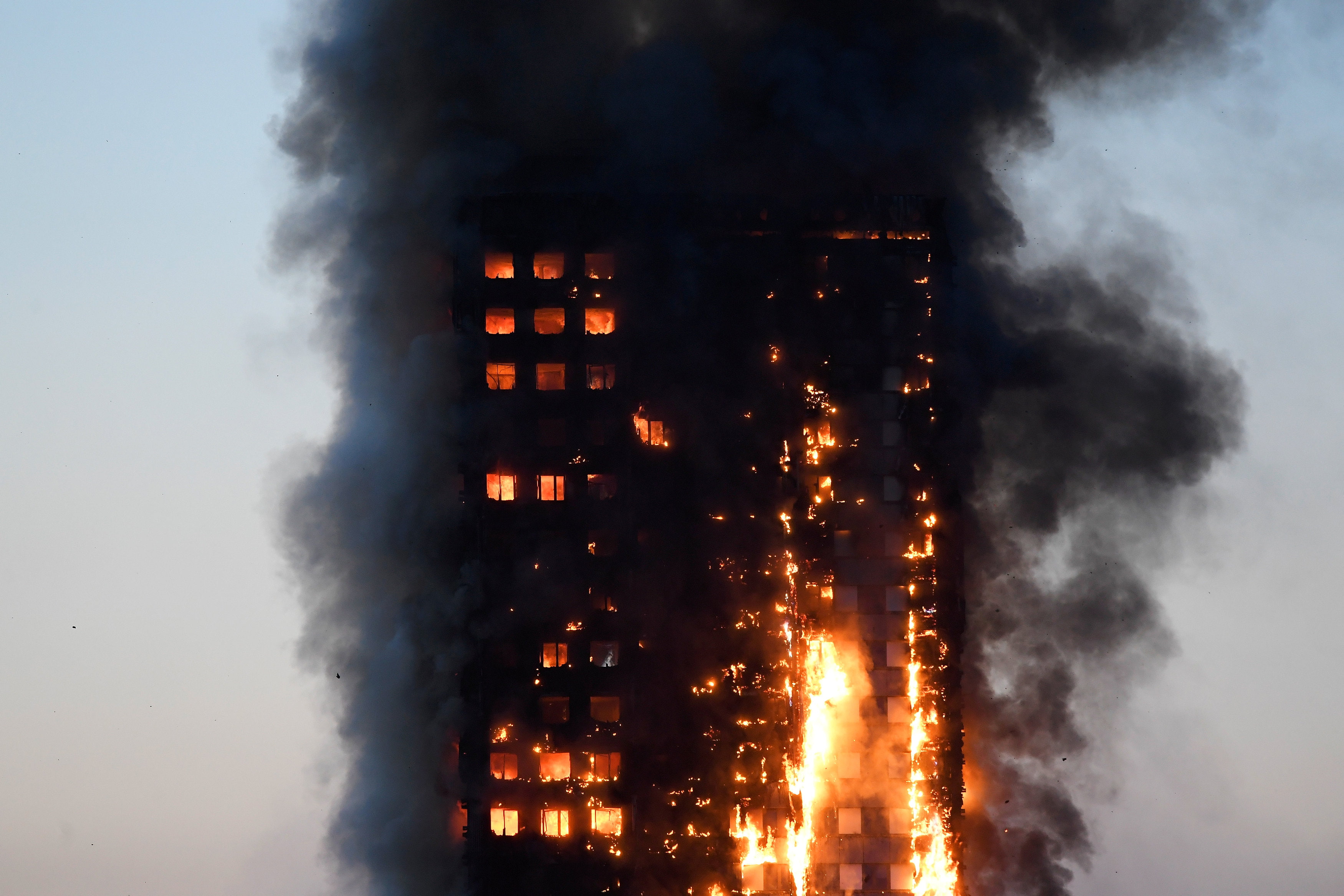2K, fire, disaster, Grenfell Tower, London, smoke, HD Wallpaper