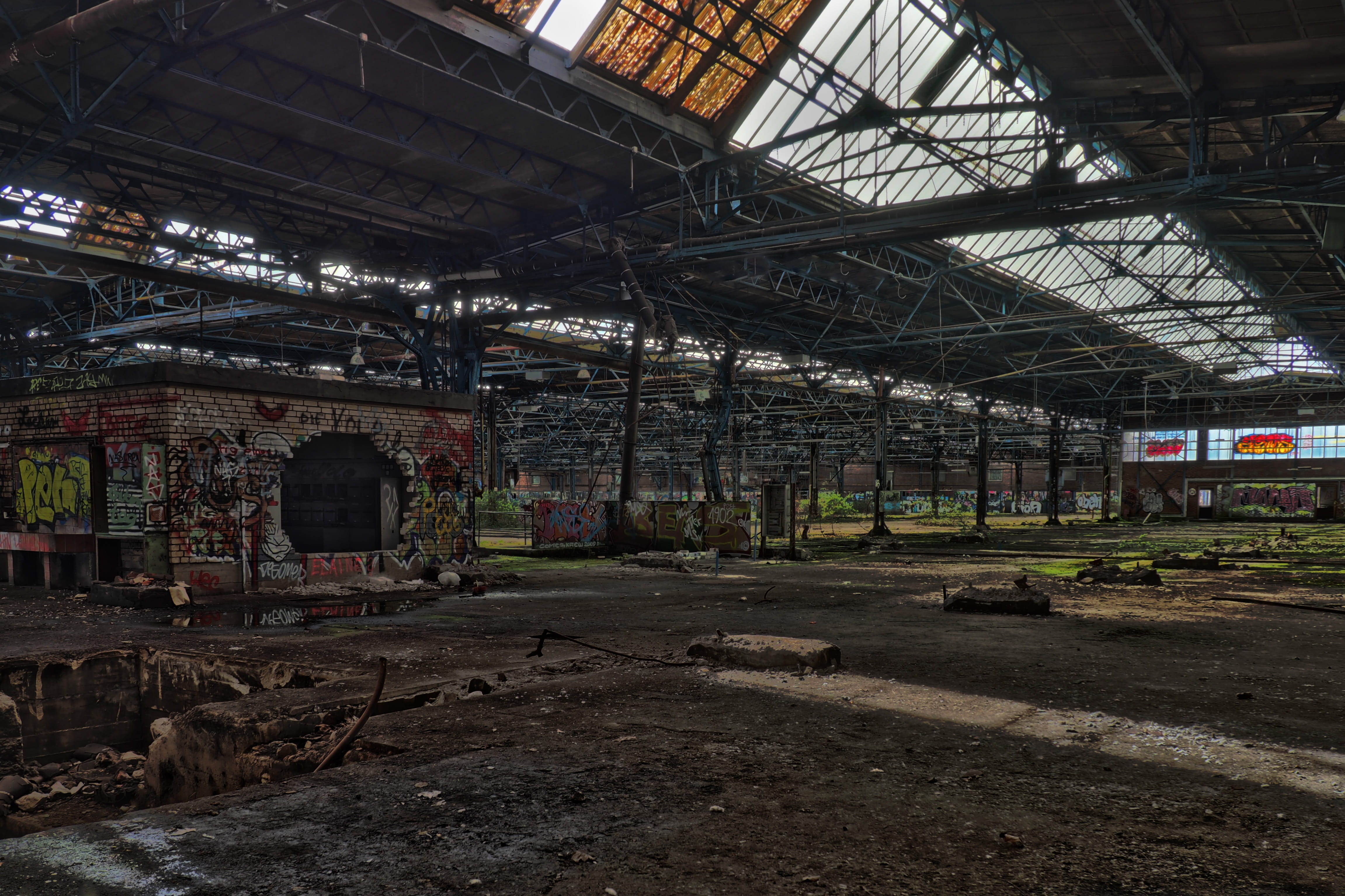 industrial building, railway depot, hall, no people, architecture, run-down, transient, building, dilapidated, lost places, masonry, old, rust, damaged, HD Wallpaper