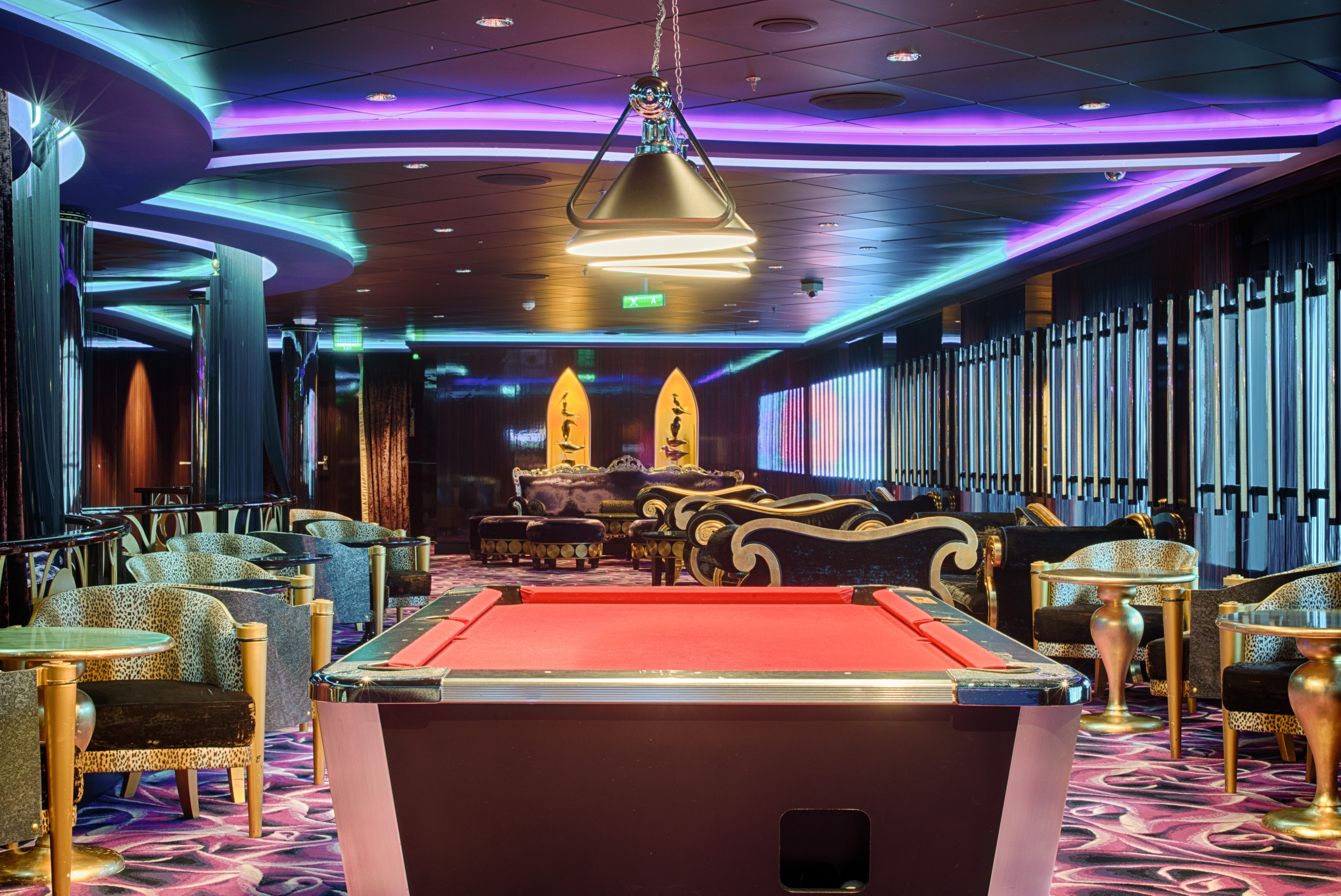 bar - drink establishment, stage, leisure, seat, drinking, snooker, multi colored, no people, electric lamp, empty, table, stage - performance space, vintage, HD Wallpaper