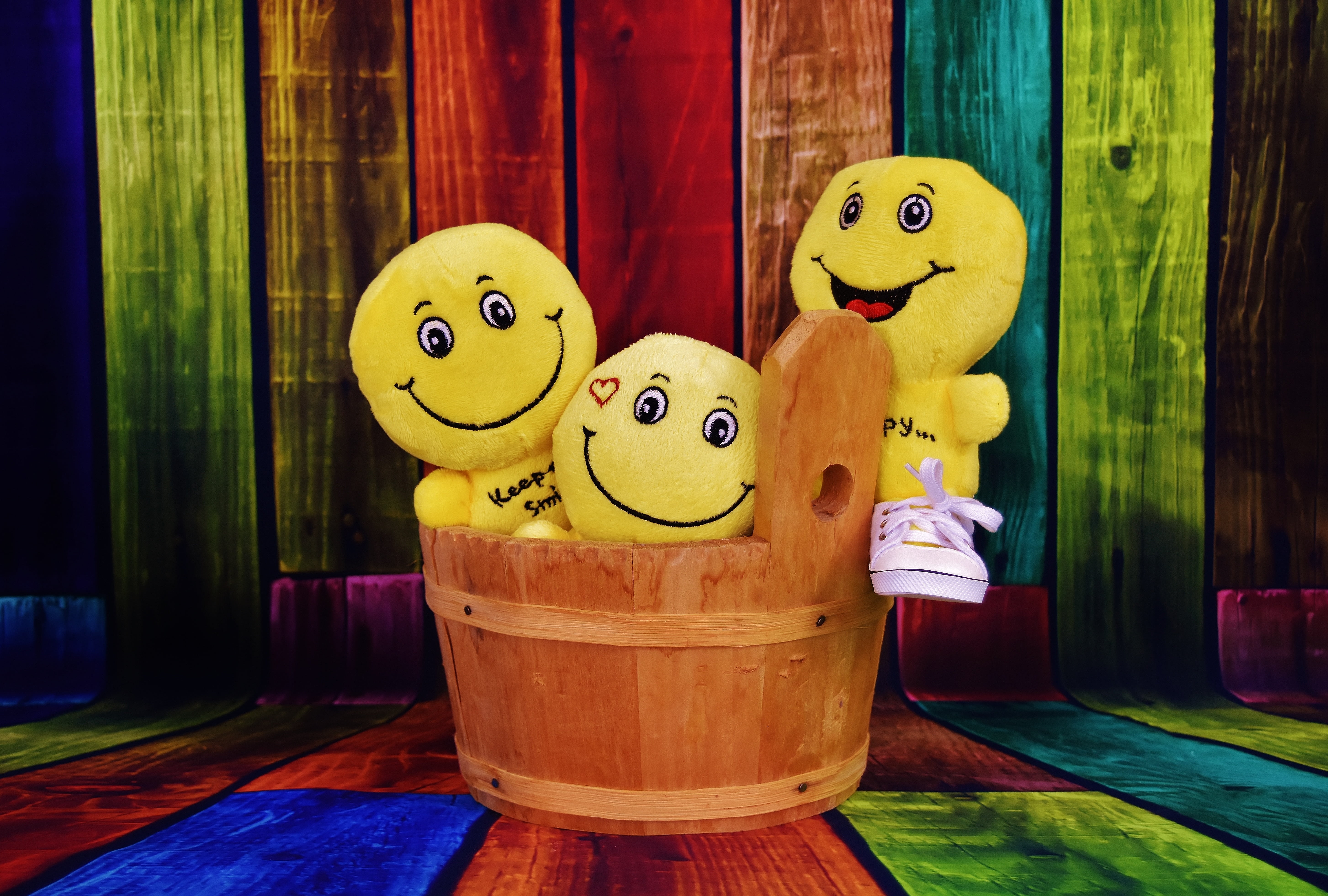 wooden tub, emotions, smile, pillows, day, art and craft, wood - material, multi colored, cheerful, faces, happiness, stuffed toy, cute, 5K, yellow, fun, HD Wallpaper