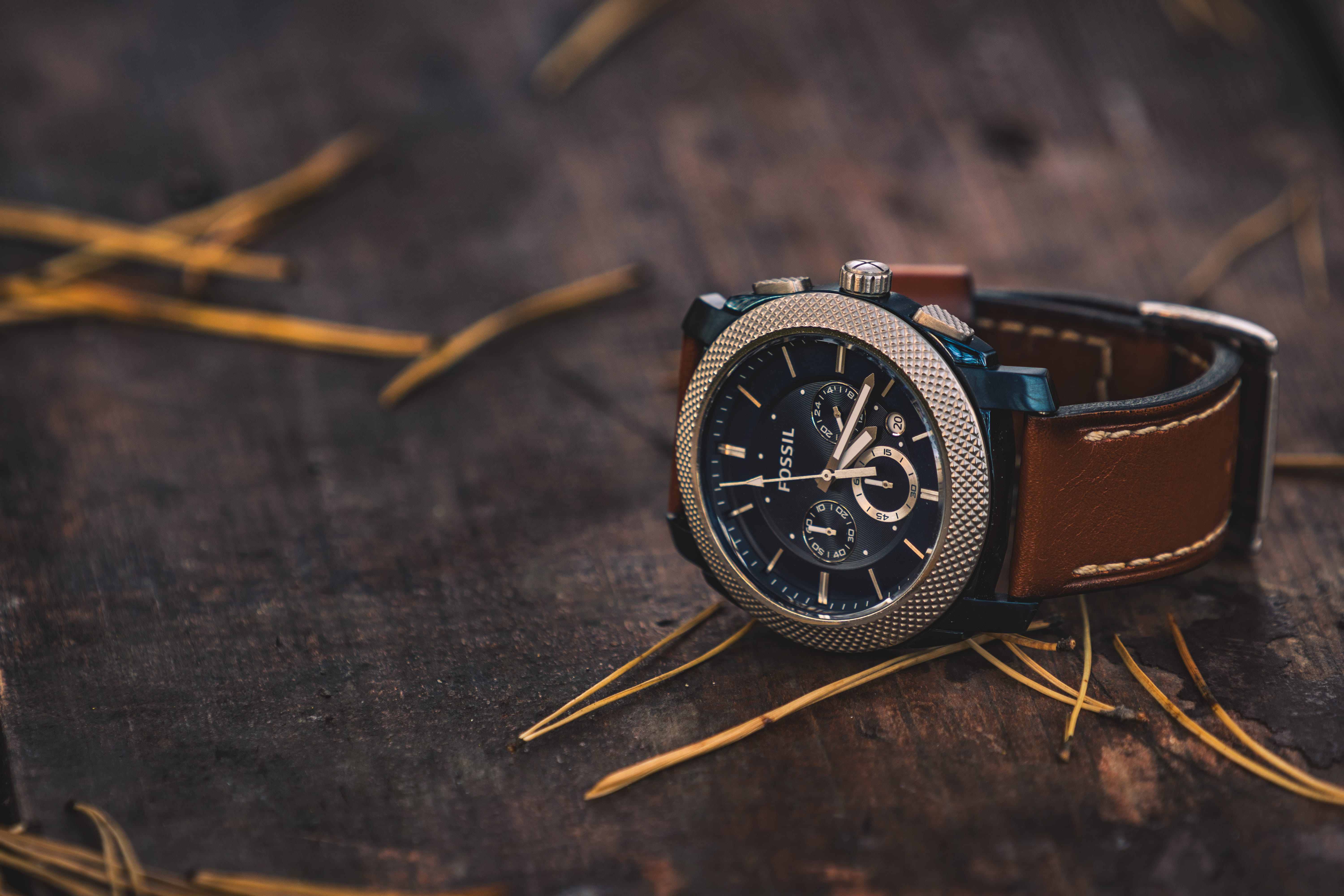 rustic, still life, no people, brown, close-up, fossil, time, band, pocket watch, retro styled, surface, table, wooden, colored, number, metal, navigational compass, HD Wallpaper
