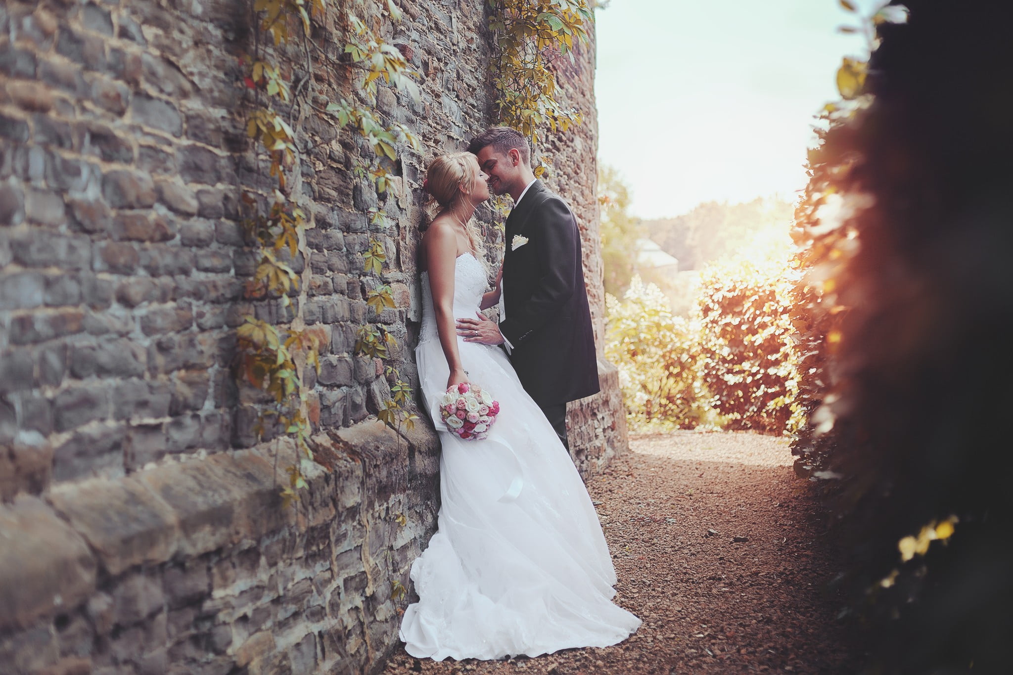 newlywed, lifestyles, men, two people, brick, positive emotion, celebration, 1080P, s, bridal, adult, event, well-dressed, couple, couple - relationship, HD Wallpaper