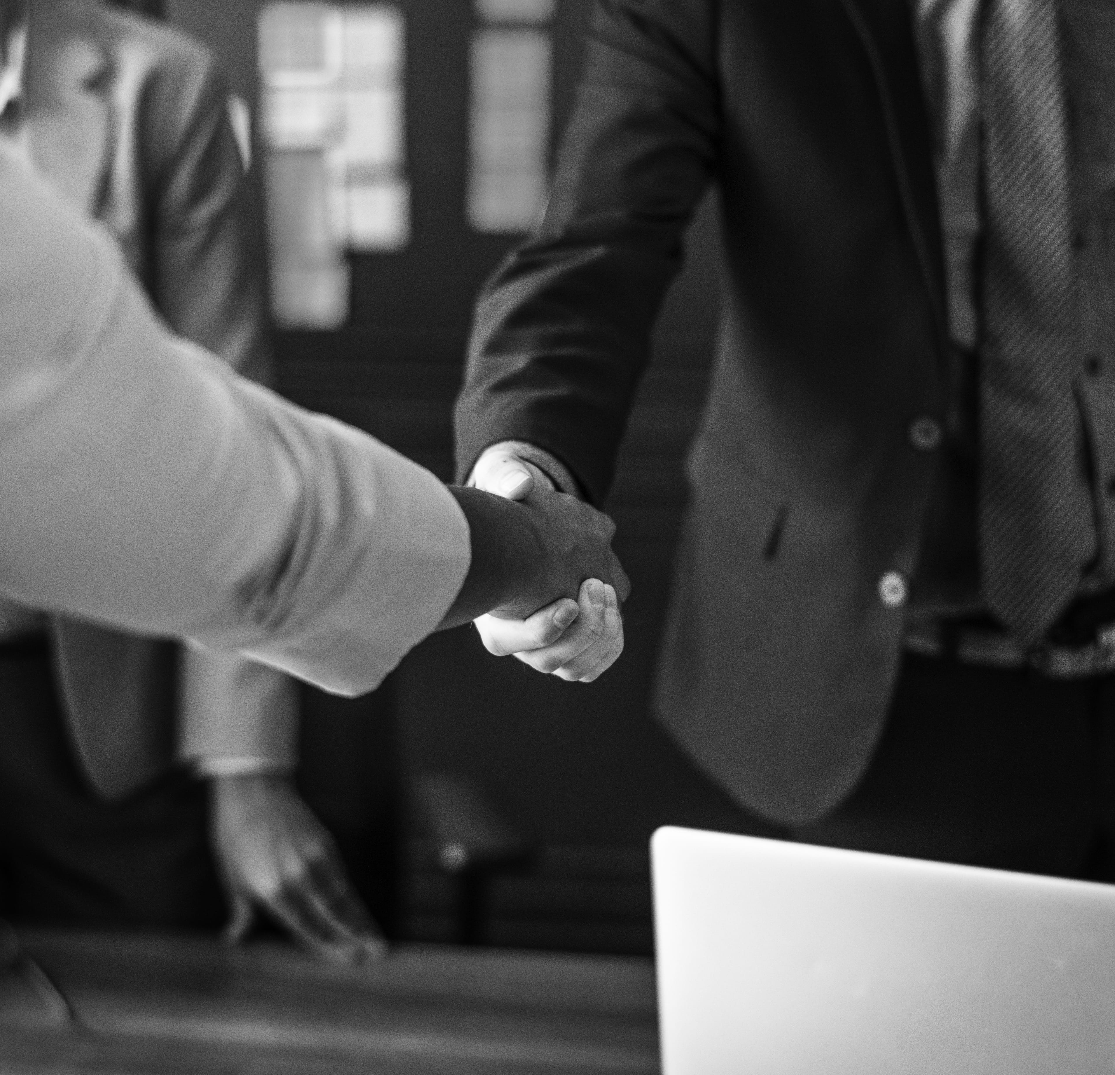 client, businesswoman, corporate, connection, black and white, men, discussion, bw, focus on foreground, togetherness, businesspeople, businessman, human body part, HD Wallpaper