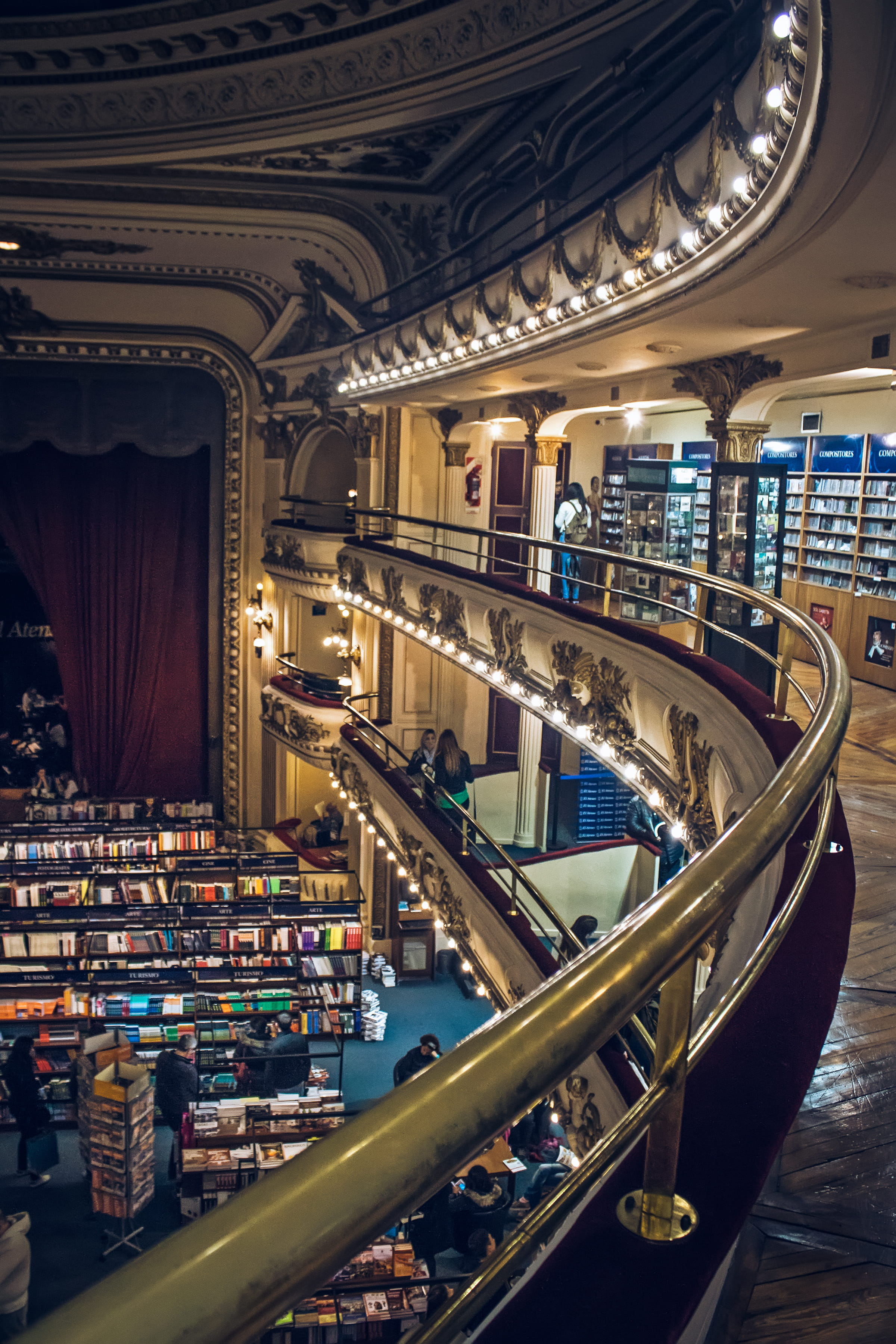 modern, people, ceiling, real people, group of people, old, indoors, books, connection, transportation, argentina, 2K, luxury, lighting equipment, built structure, Phone HD Wallpaper
