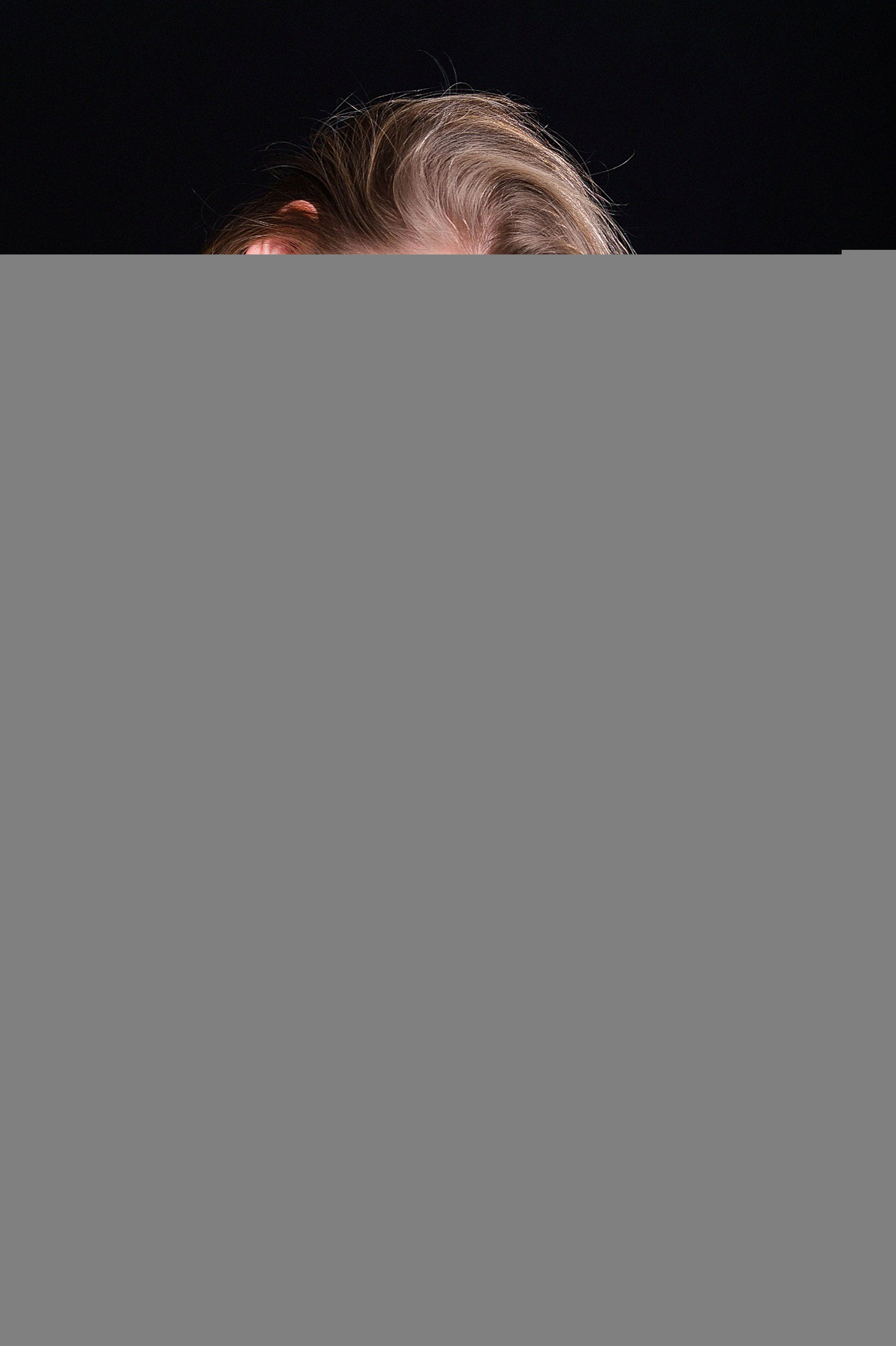 man, women, grief, emotion, sadness, unrecognizable person, peeking, unhappy, child, one person, young, obscured face, hair, adult, sad, dark, waiting, Phone HD Wallpaper