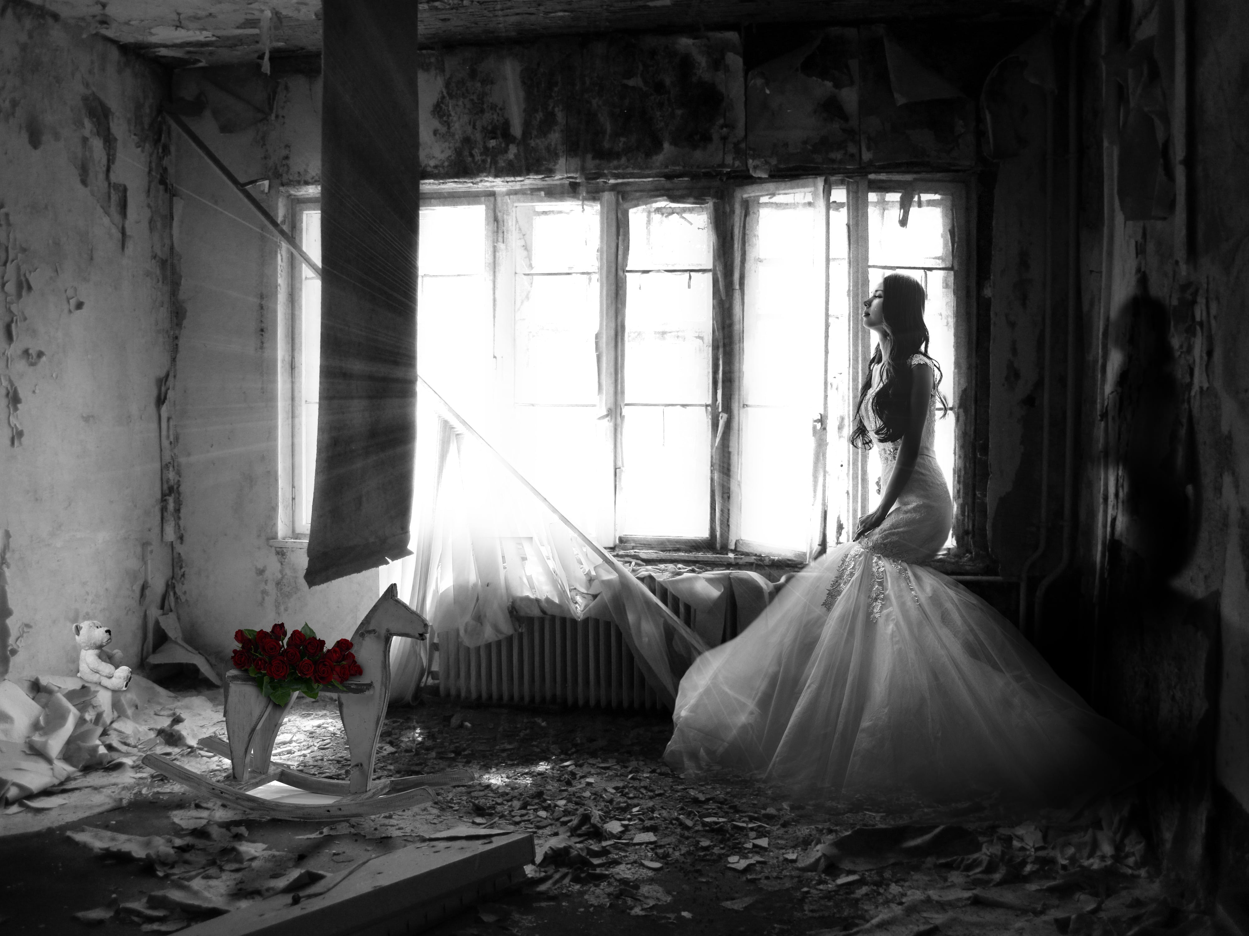 bouquet, mourning, people, females, wedding dress, woman, celebration, white, rose - flower, despair, collapse, pain, flower arrangement, bursts, sadness, HD Wallpaper