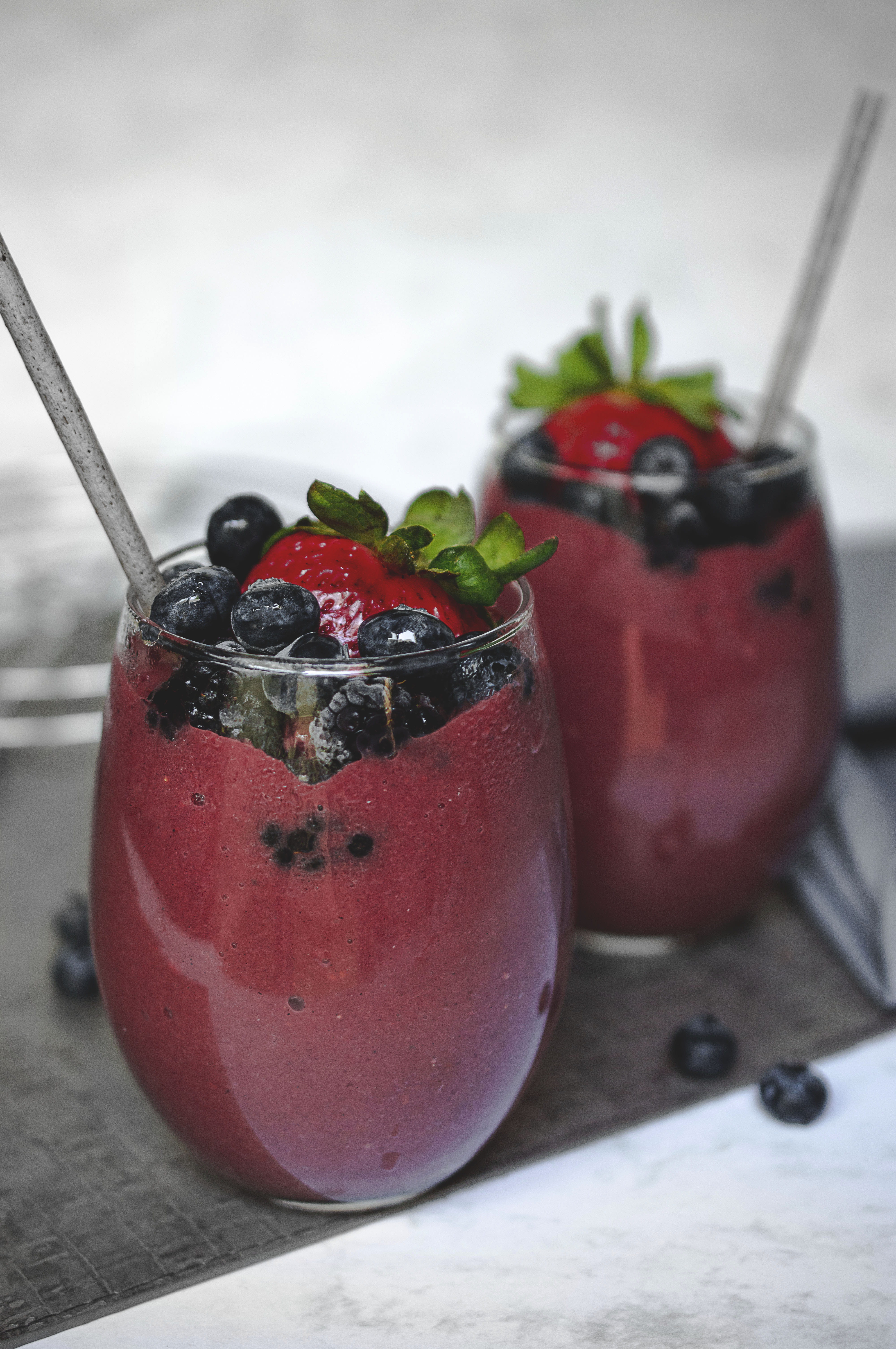 planter, fruit, frozen, focus on foreground, vase, table, drink, plant, shake, mint, alcohol, temptation, raspberry, smoothie, food, cherry, potted plant, Phone HD Wallpaper