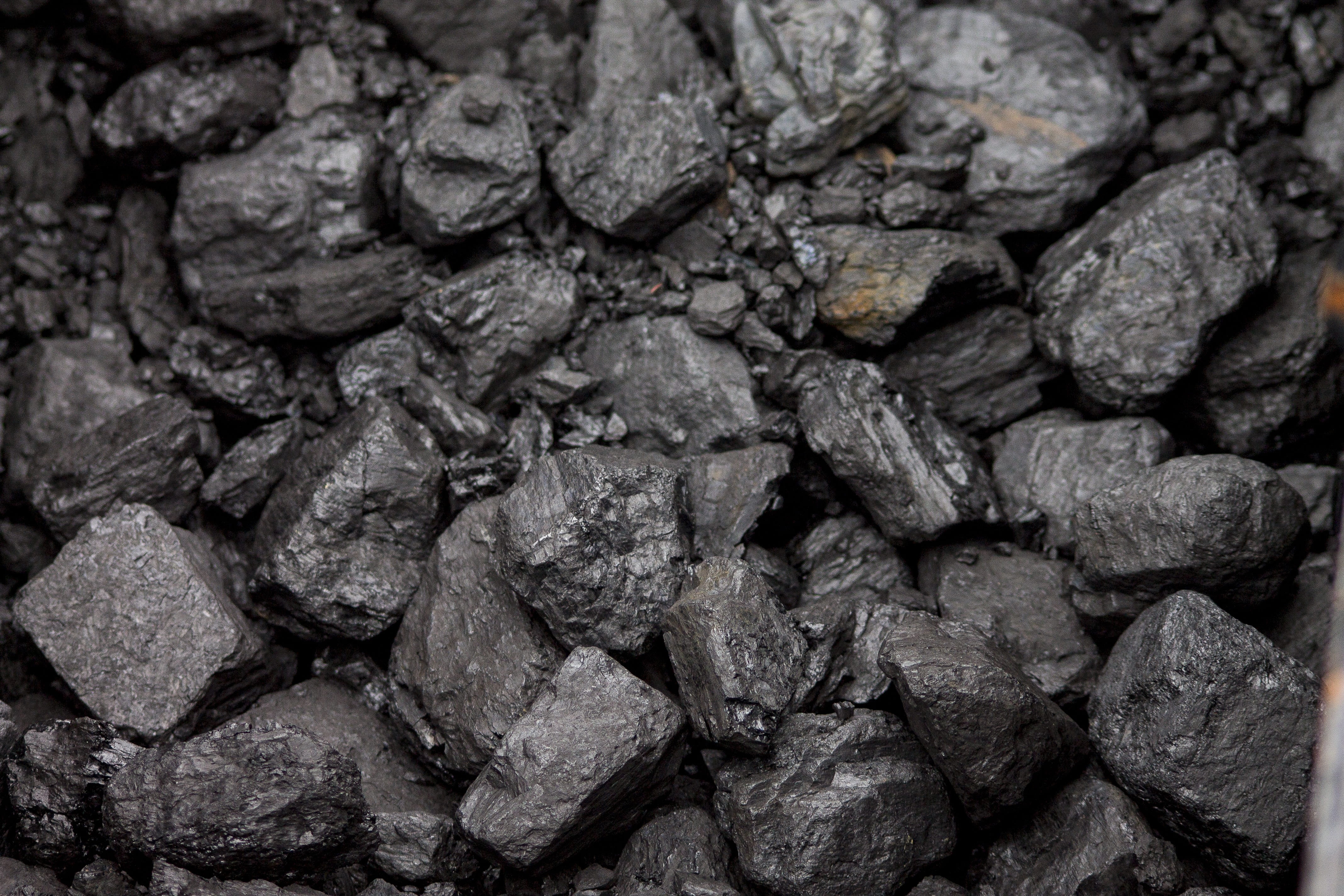 fuel, high angle view, mineral, abundance, rock, rough, solid, large group of objects, rock - object, indoors, pattern, close-up, coal, burned, nature, HD Wallpaper