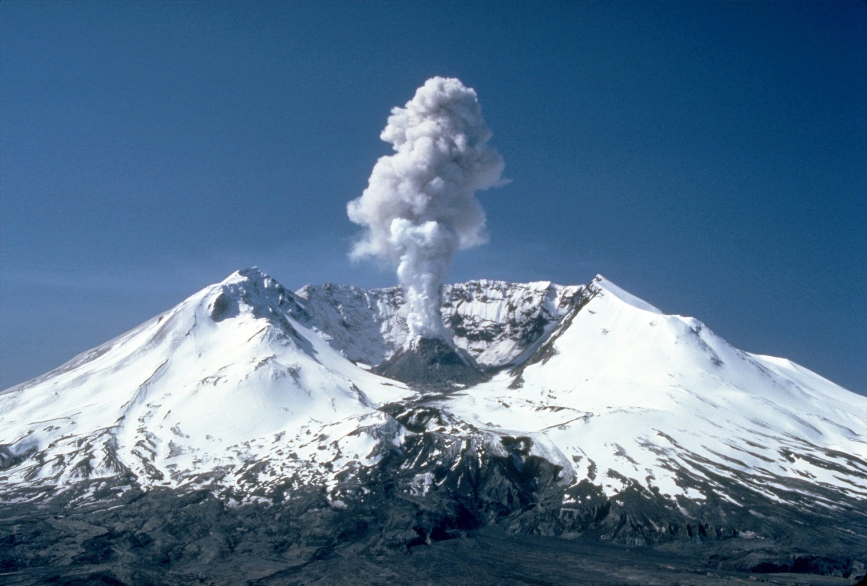 nature, clear sky, mountain range, blue, beauty in nature, mountain, power in nature, mountain Peak, washington, erupting, scenics, japan, cold temperature, HD Wallpaper