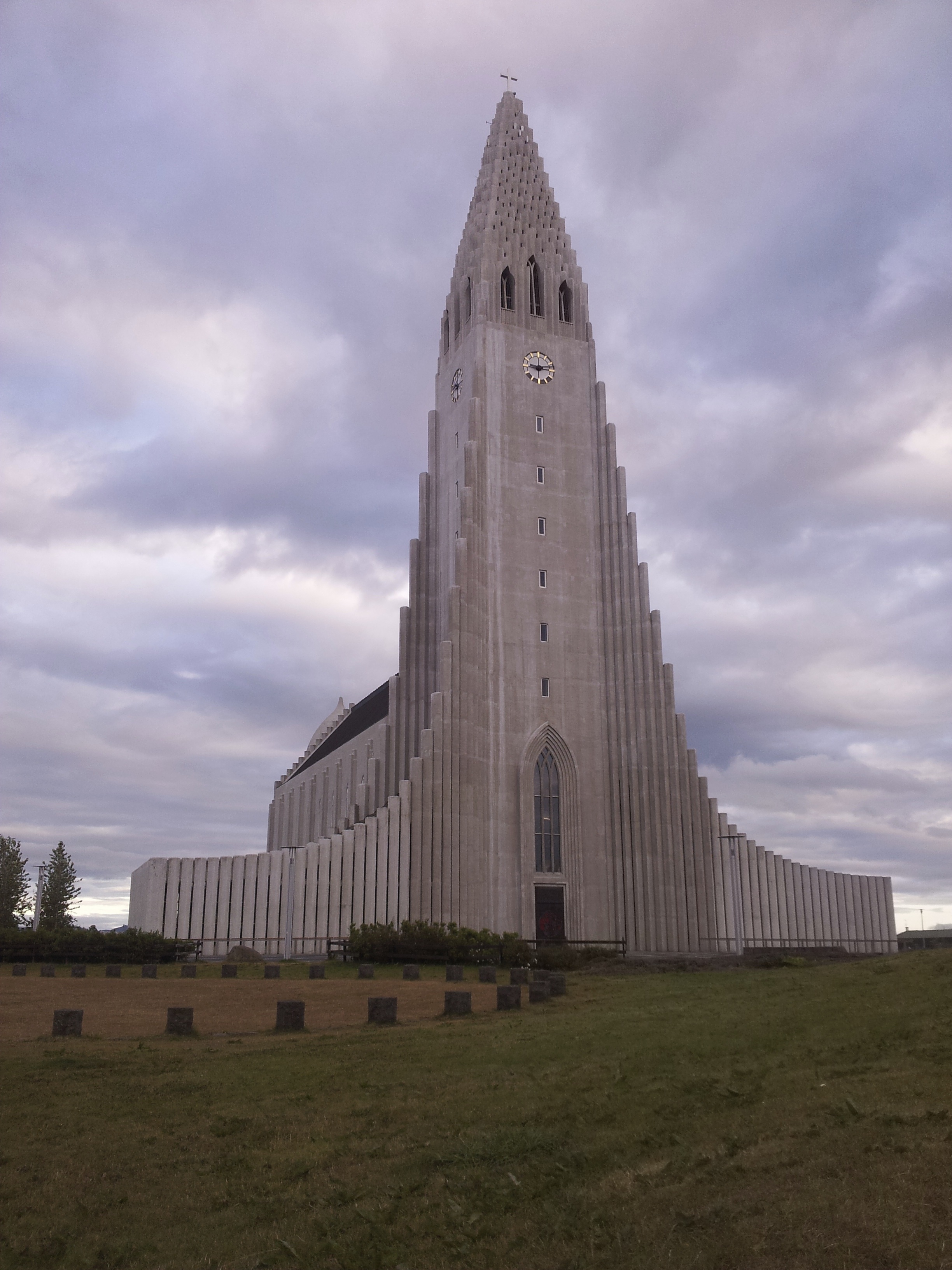 iceland, building exterior, hallgrímskirkja, travel destinations, spire, built structure, nature, place of worship, spirituality, building, no people, sky, Phone HD Wallpaper