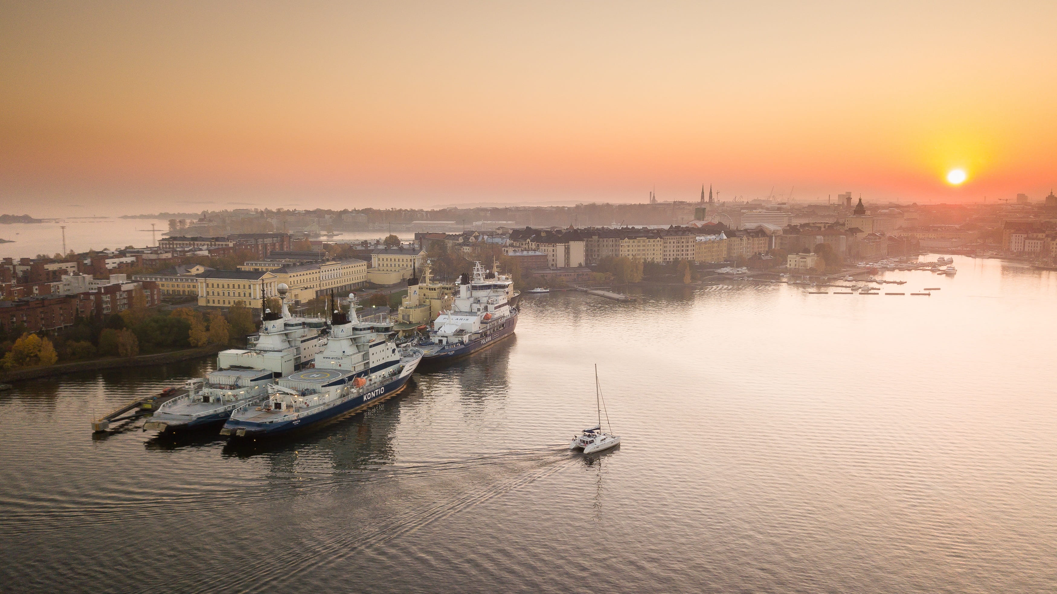 passenger craft, urban, nautical vessel, mode of transportation, river, harbor, travel destinations, sailboat, boating, misty, cityscape, the baltic sea, HD Wallpaper