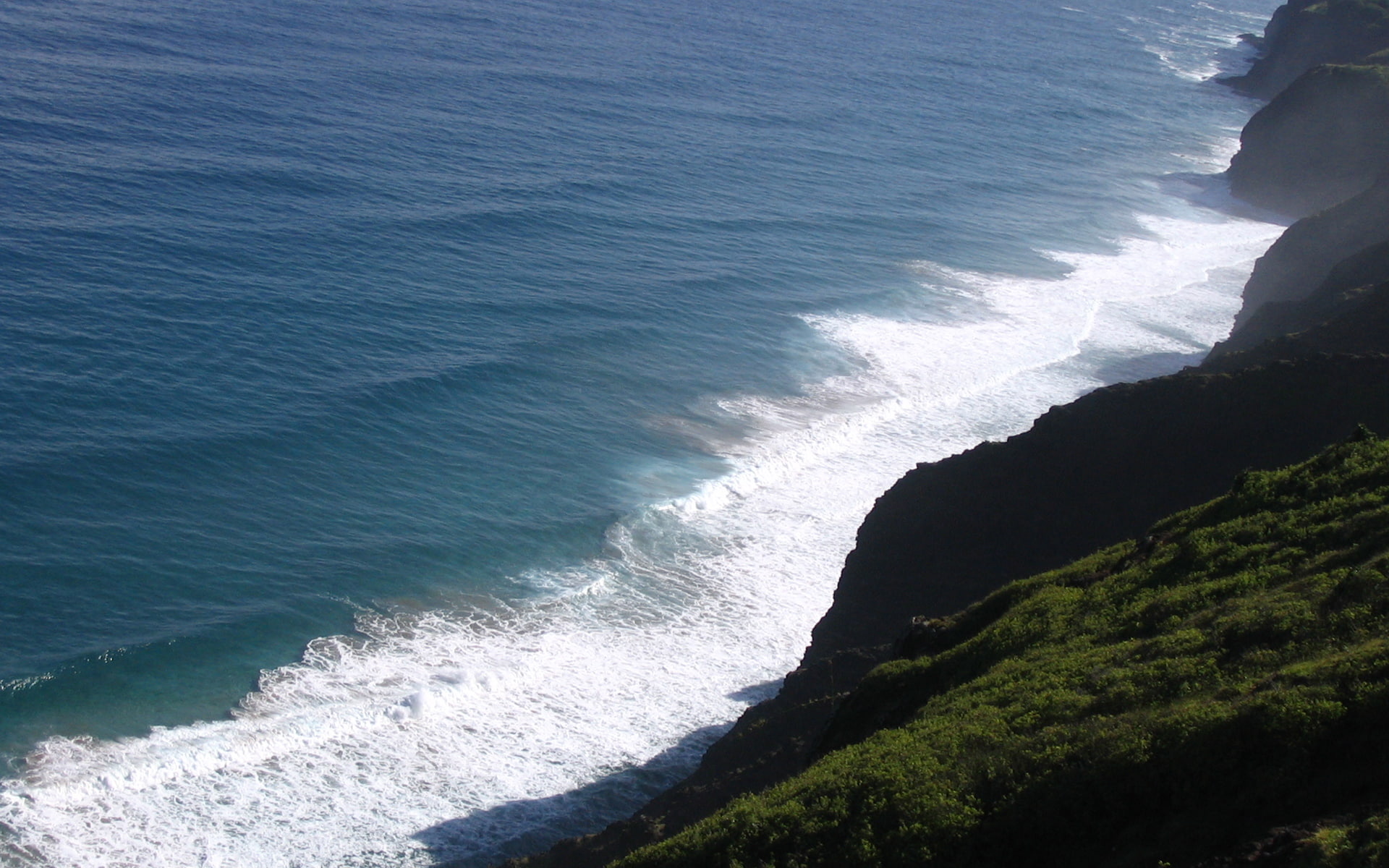 rock, wave, high angle view, tranquility, kauai, na, aquatic sport, land, outdoors, motion, surfing, power in nature, day, s, water, beauty in nature, pali, HD Wallpaper