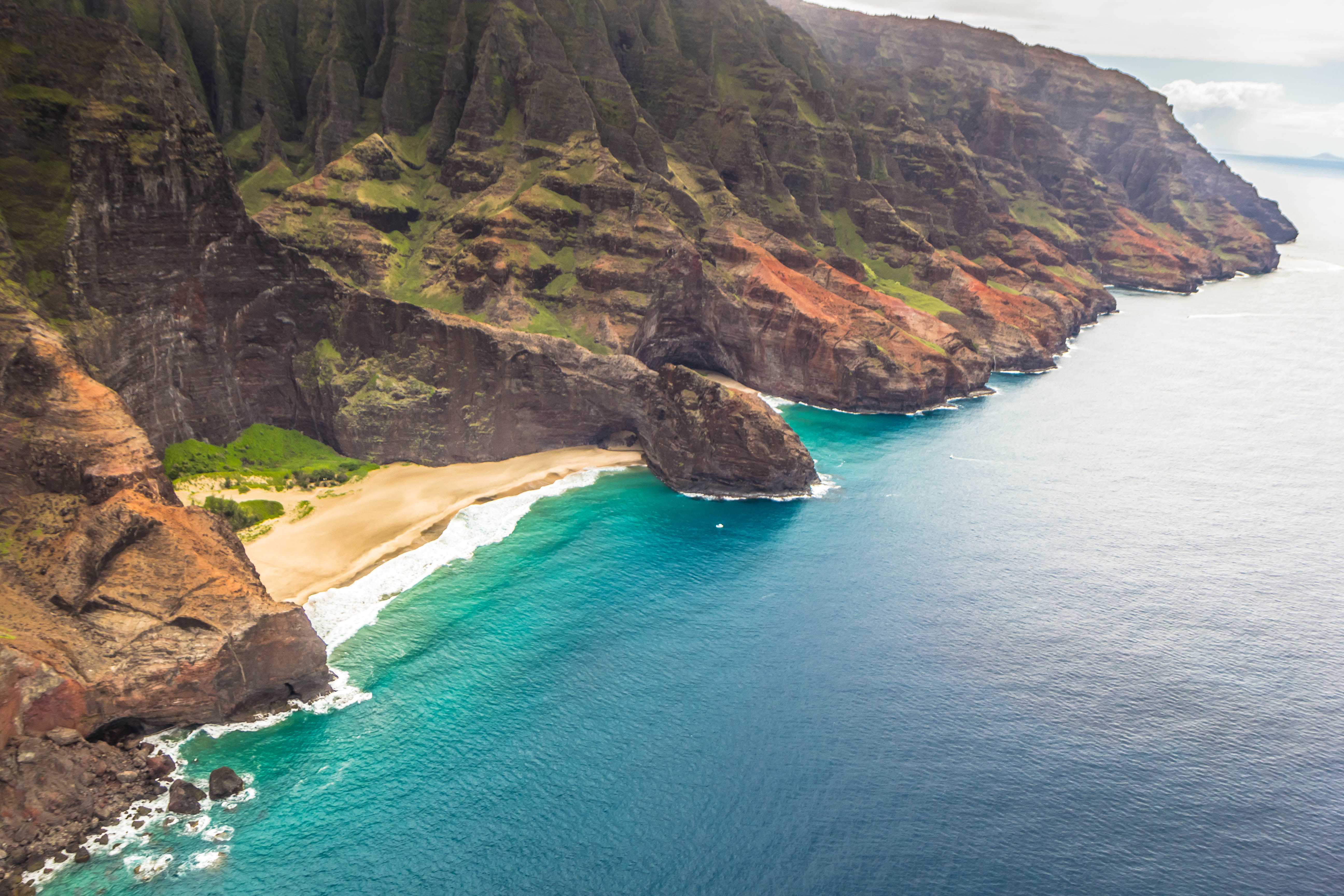 idyllic, cliff, rocky coastline, tranquil scene, beauty in nature, 5K, eroded, sea, tranquility, day, mountain, water, formation, hawaii, beach, rock - object, HD Wallpaper
