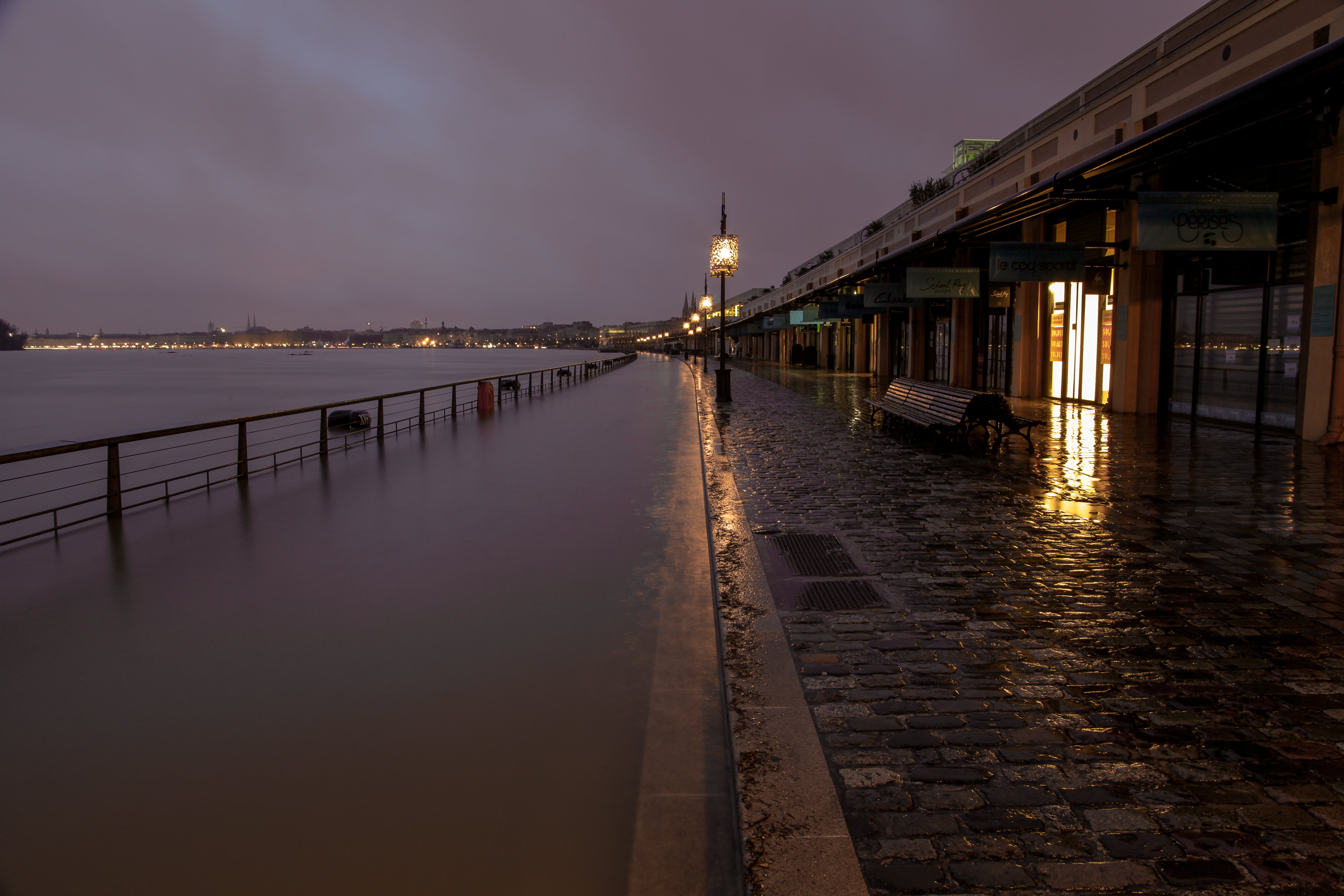 building, sea, light building, canon  eos  5d  mark  ii, bridge, Pont, eau, Quai, water, light, Picture, Image, turned, 5K, architecture, Chaban Delmas, HD Wallpaper