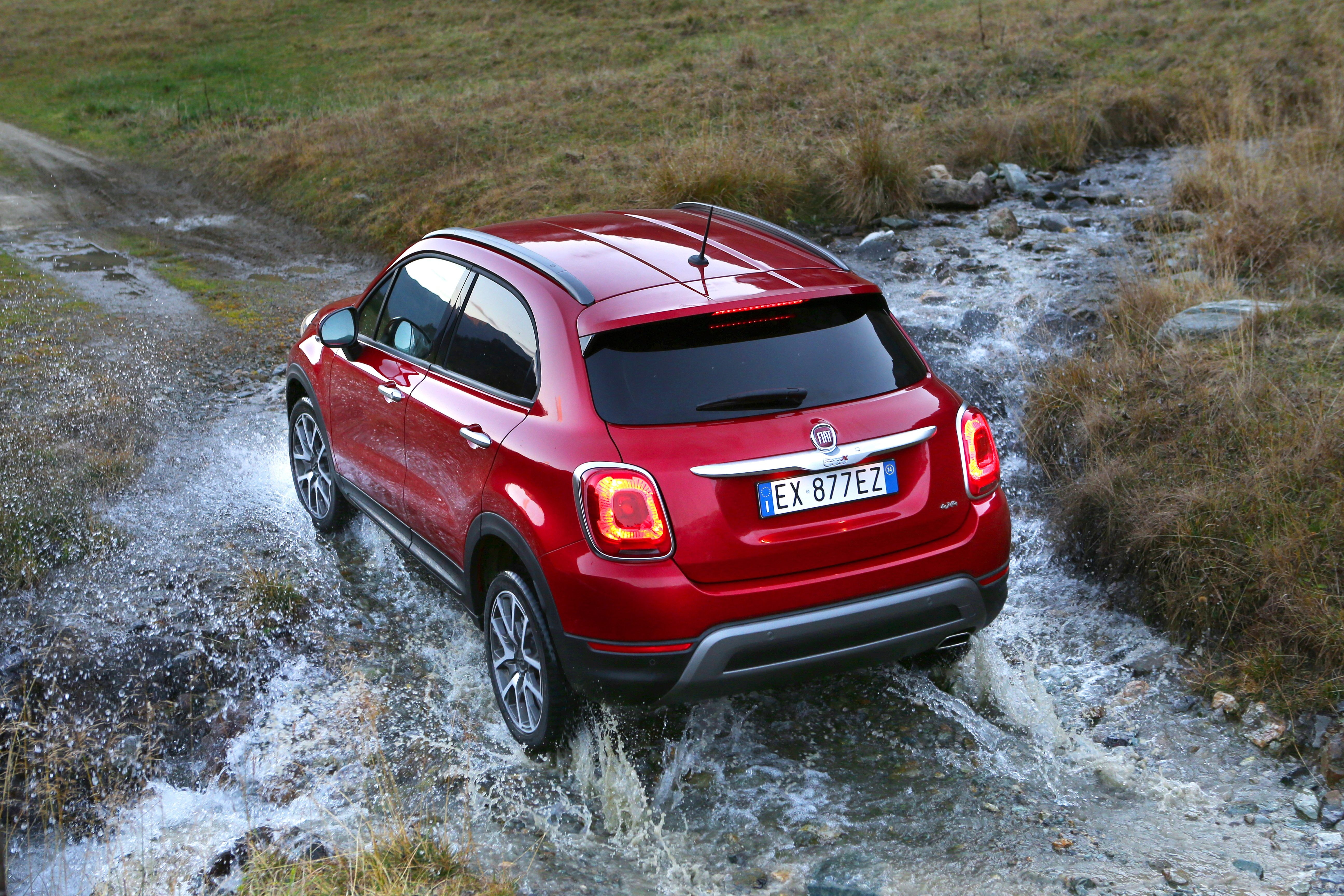 travel, water, land vehicle, motor vehicle, 5K, land, transportation, motion, road, flood, mode of transportation, high angle view, wet, FIAT, outdoors, HD Wallpaper