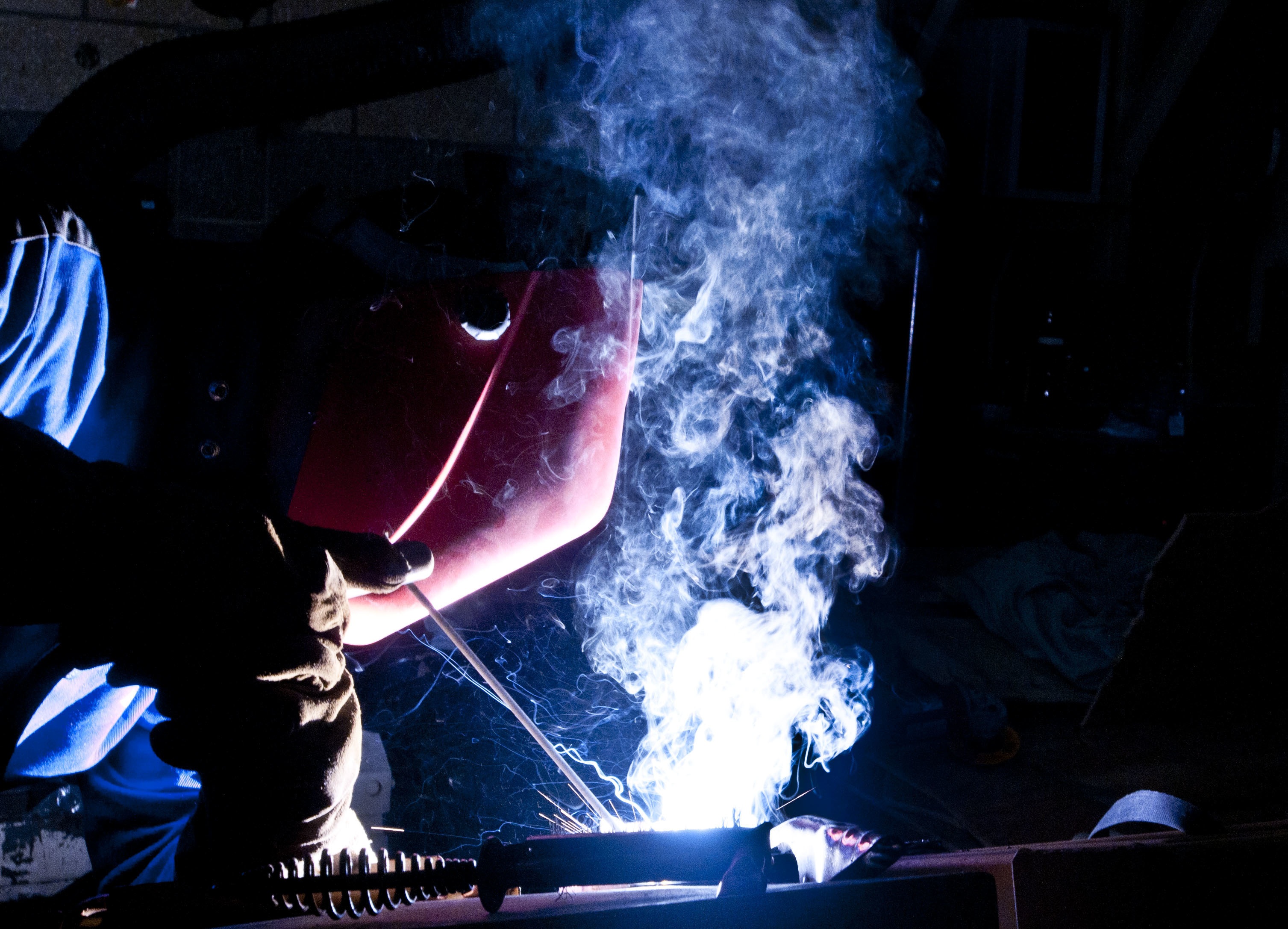 occupation, day, steel, holding, manual Worker, metal, 2K, smoke - physical structure, job, heat - temperature, welder, skill, industry, welding, real people, HD Wallpaper