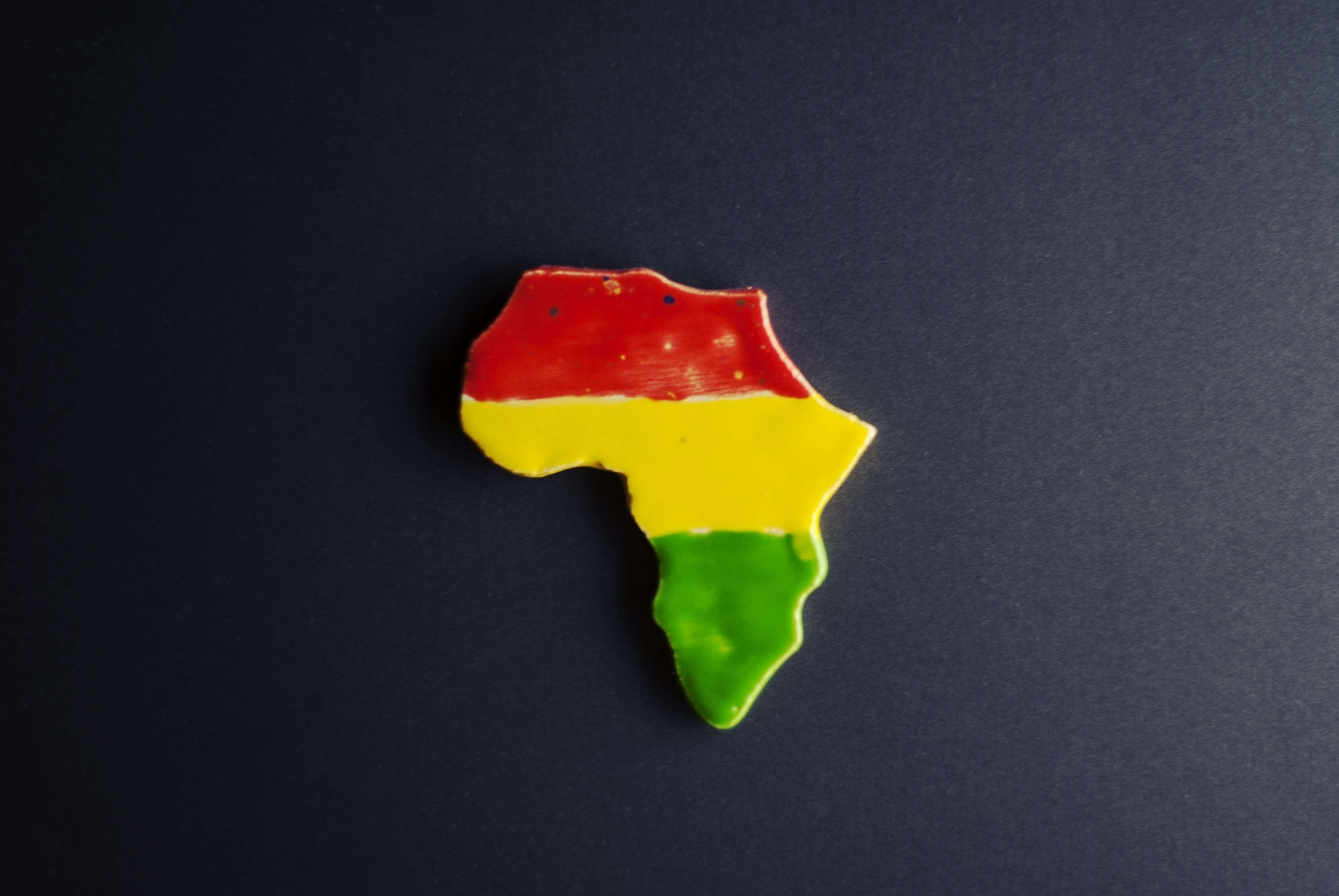 indoors, red, gray, damaged, paint, close-up, art and craft, colored background, ethiopia, ceramic, 4K, yellow, black background, studio shot, food and drink, HD Wallpaper