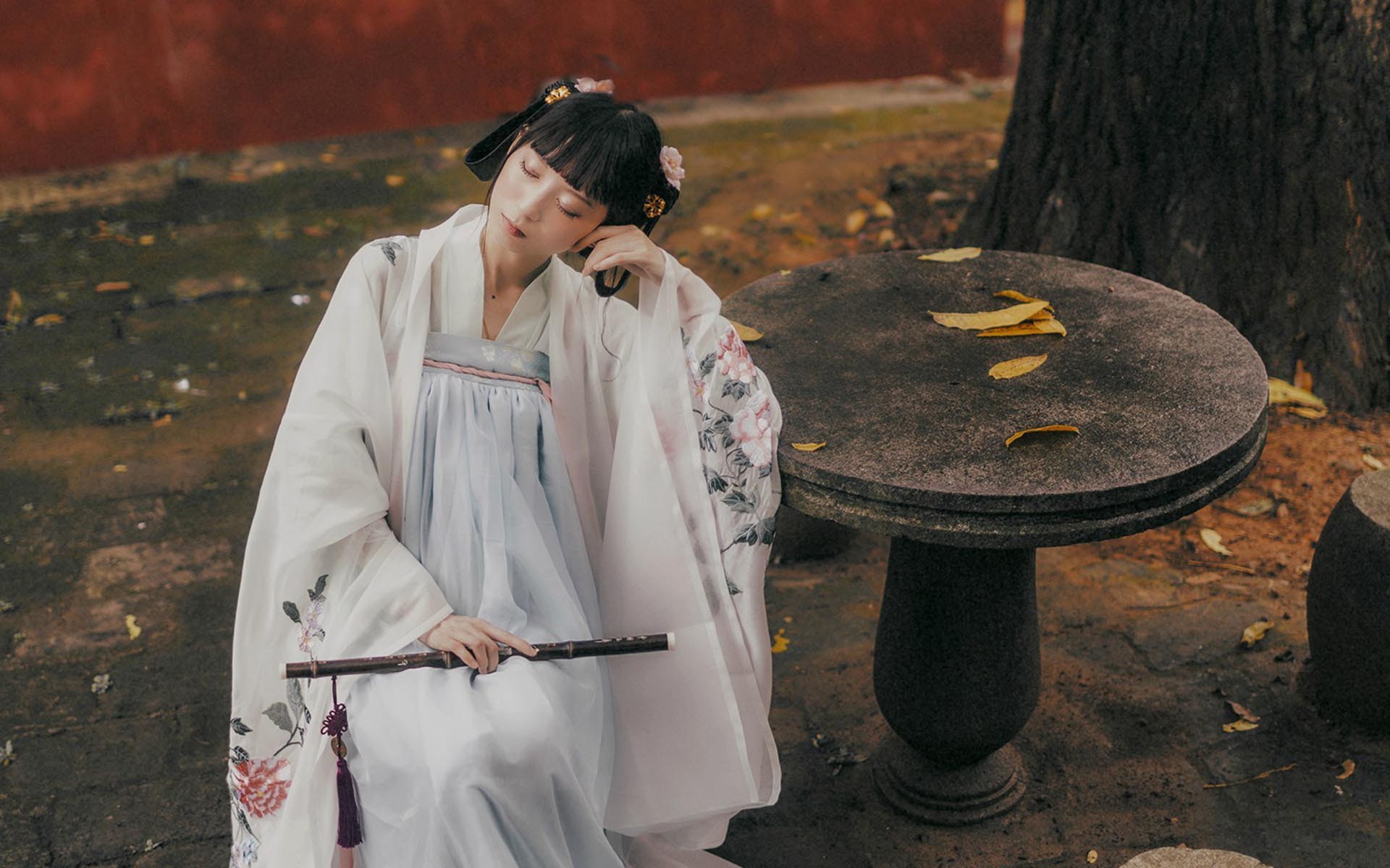 traditional clothing, religion, focus on foreground, one person, music, hairstyle, hanfu, day, young women, nature, 1080P, holding, adult, women, clothing, HD Wallpaper