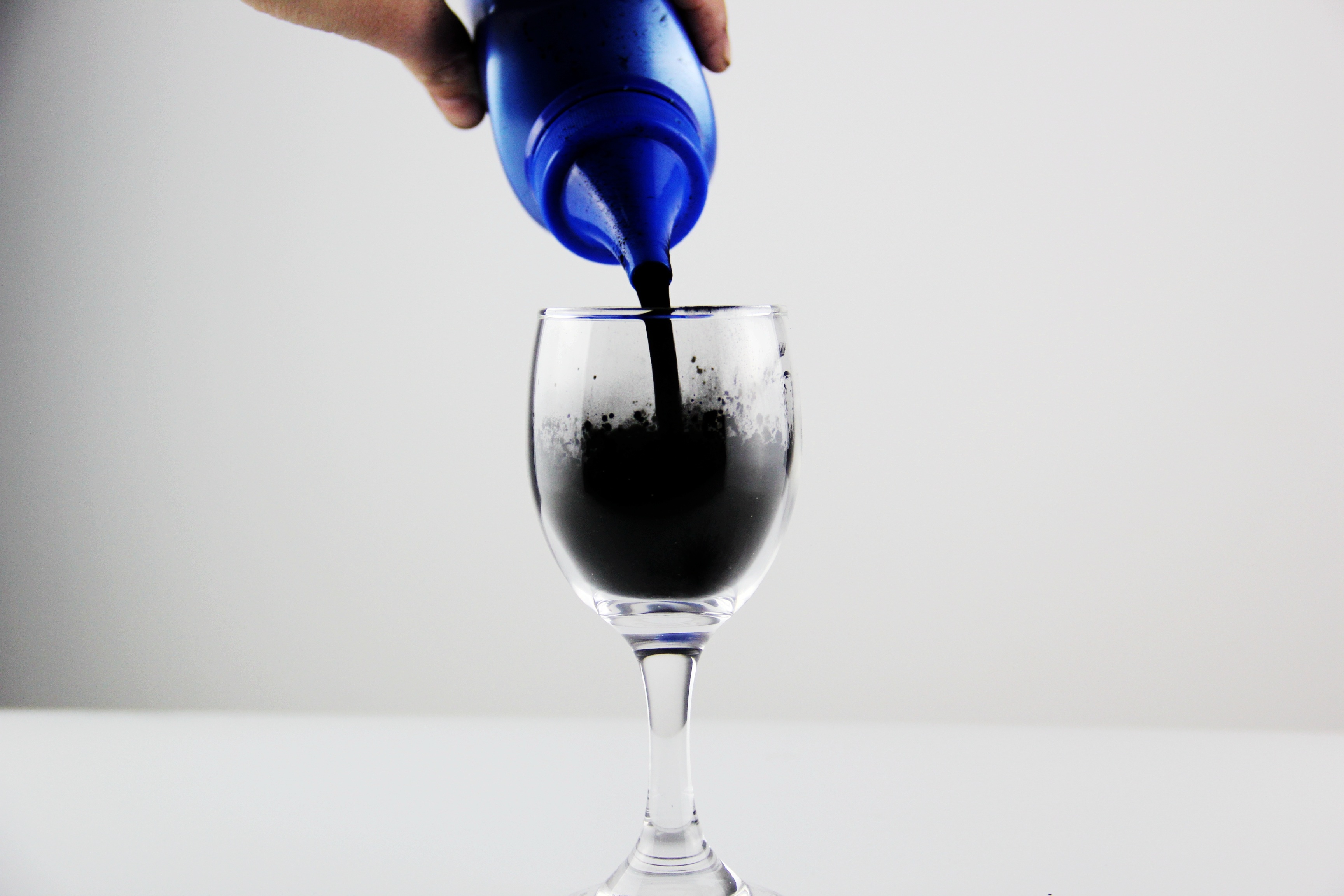 drink, flow, real people, pigment, 2K, refreshment, pouring, goblet, hand, holding, studio shot, white background, indoors, household equipment, wineglass, HD Wallpaper