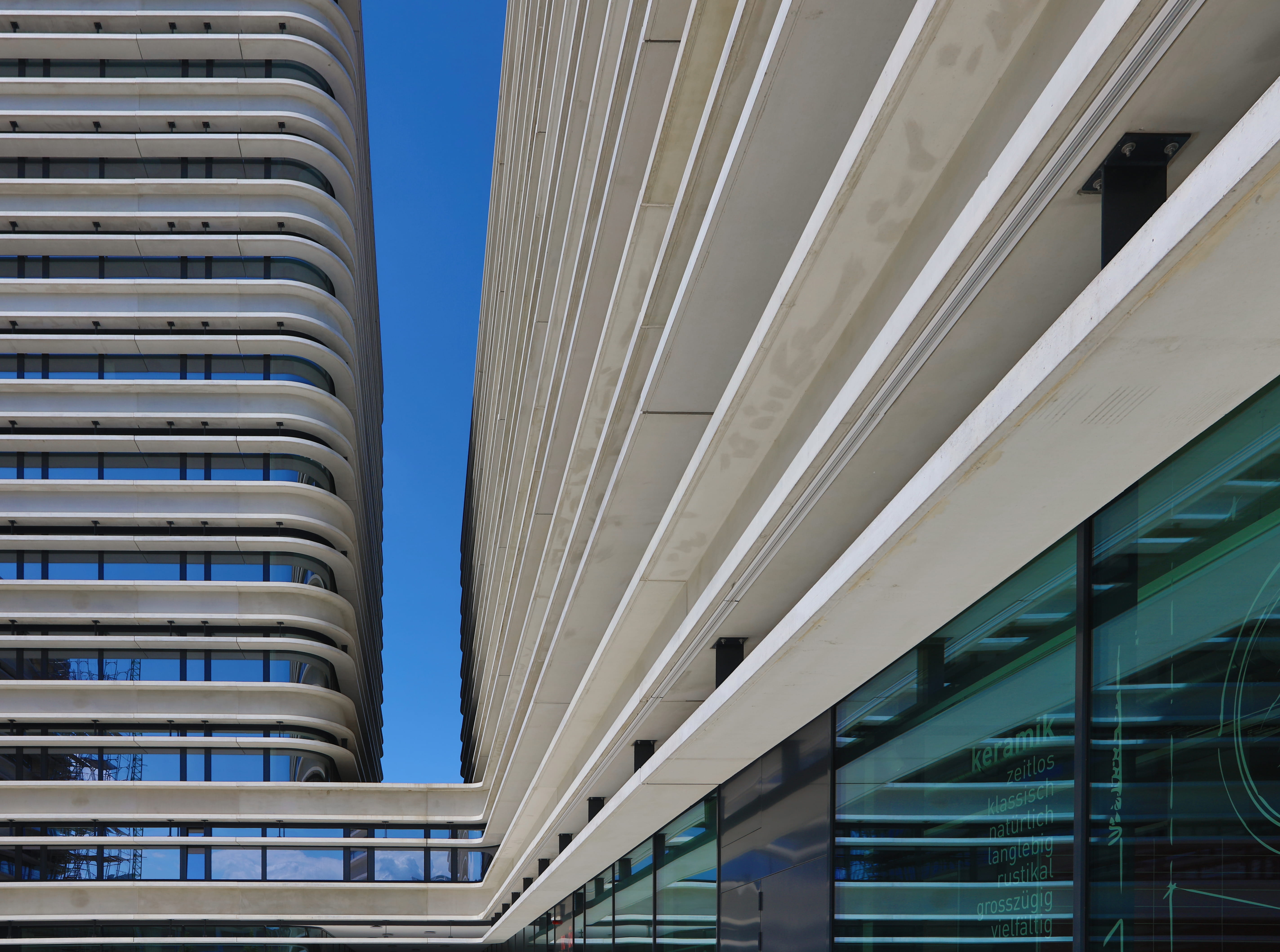 city, sunlight, glass - material, outdoors, building, business, office, sky, switzerland, skyscraper, financial district, contemporary, zürich, window, HD Wallpaper