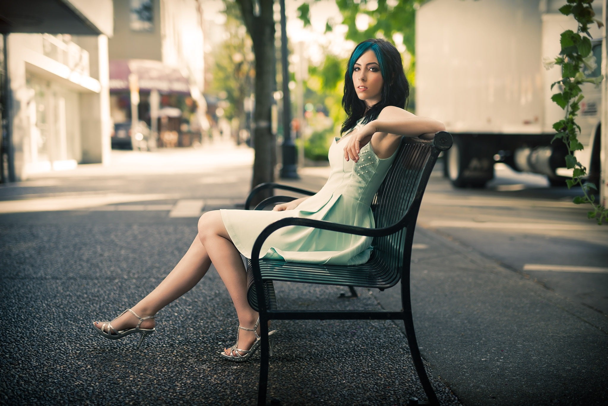 bench, 500px, Kyle Cong, 1080P, women, feet, urban, legs, high heels, women outdoors, black hair, HD Wallpaper