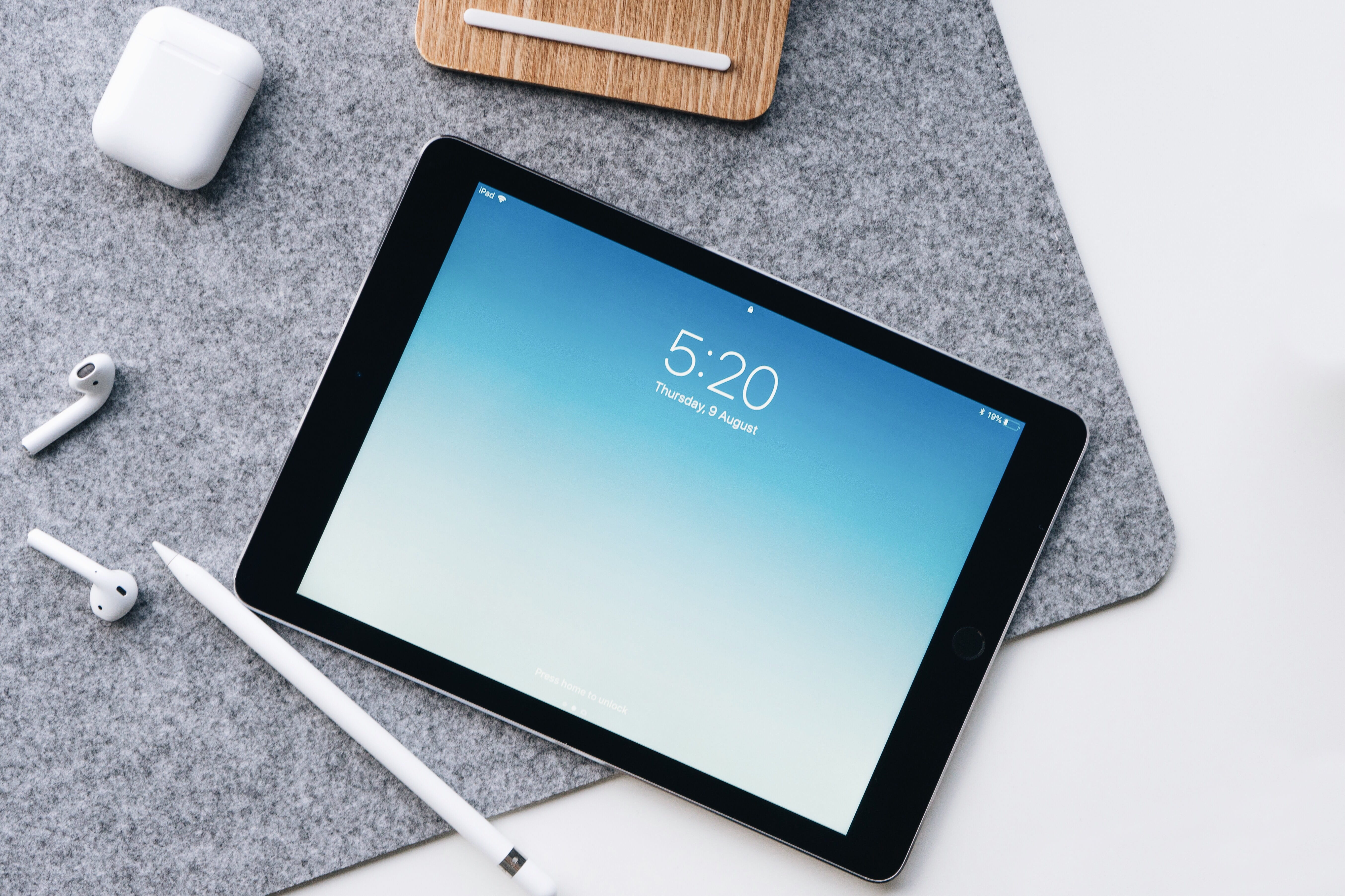 pencil, minimalism, 5K, digital Display, smart Phone, earphone, technology, equipment, laptop, grey, no People, internet, note Pad, airpod, digital Tablet, HD Wallpaper