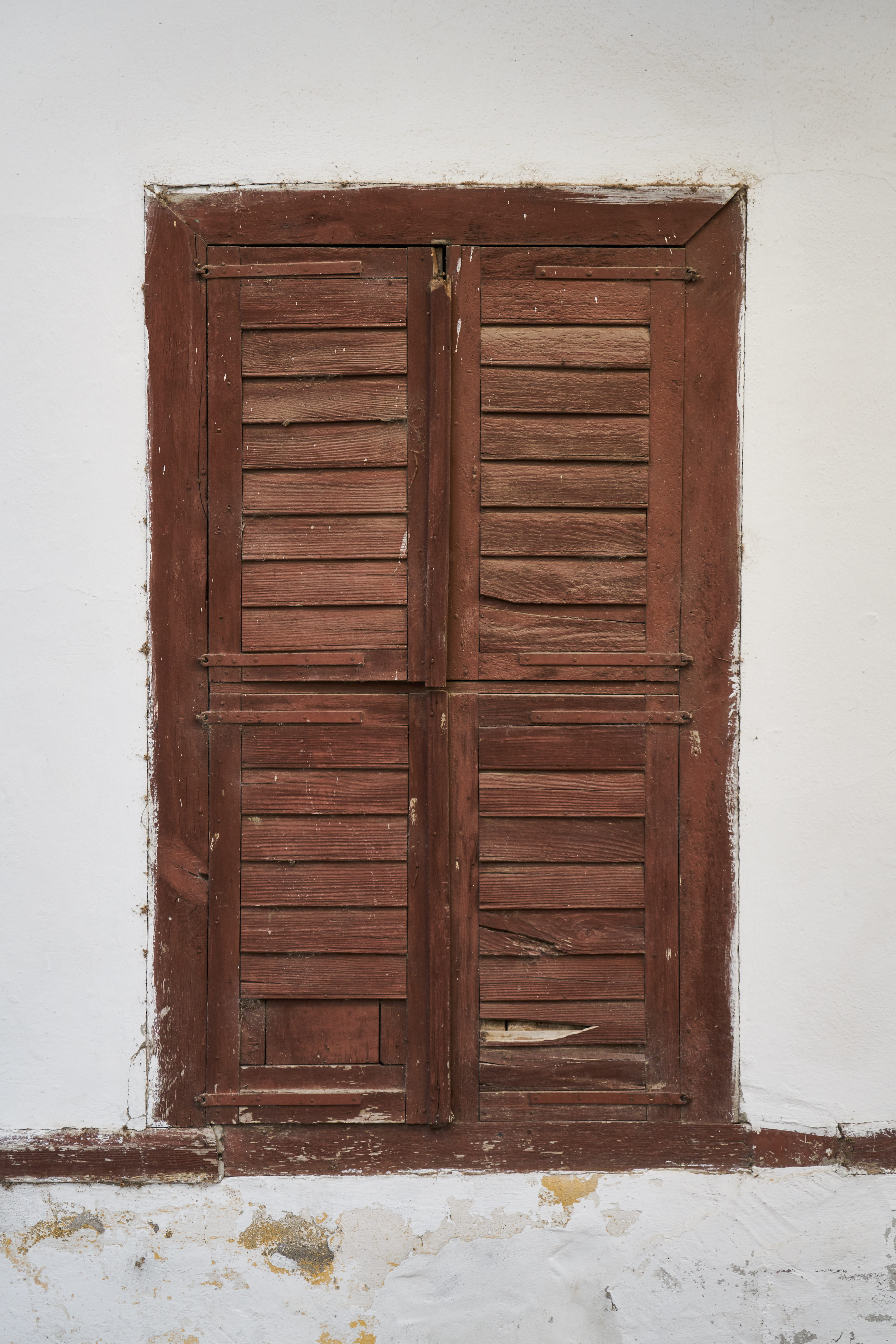 street, building, security, entrance, architecture, key, day, cold temperature, wall, wood-fibre boards, old, wood, safety, wall - building feature, brown, Phone HD Wallpaper