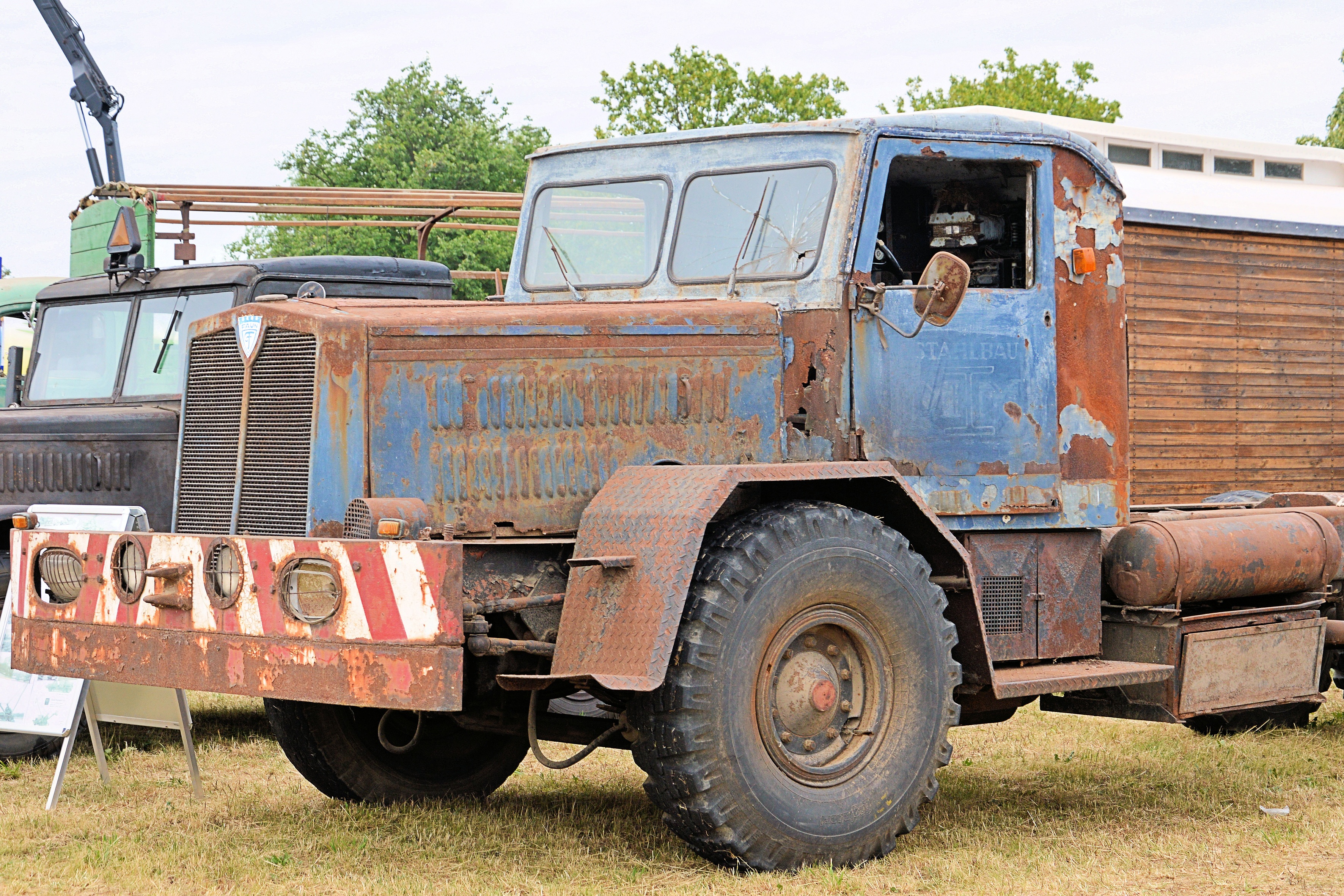 rusty, old truck, no people, 2K, the past, land vehicle, mode of transportation, damaged, metal, historically, pick-up truck, retro styled, abandoned, HD Wallpaper