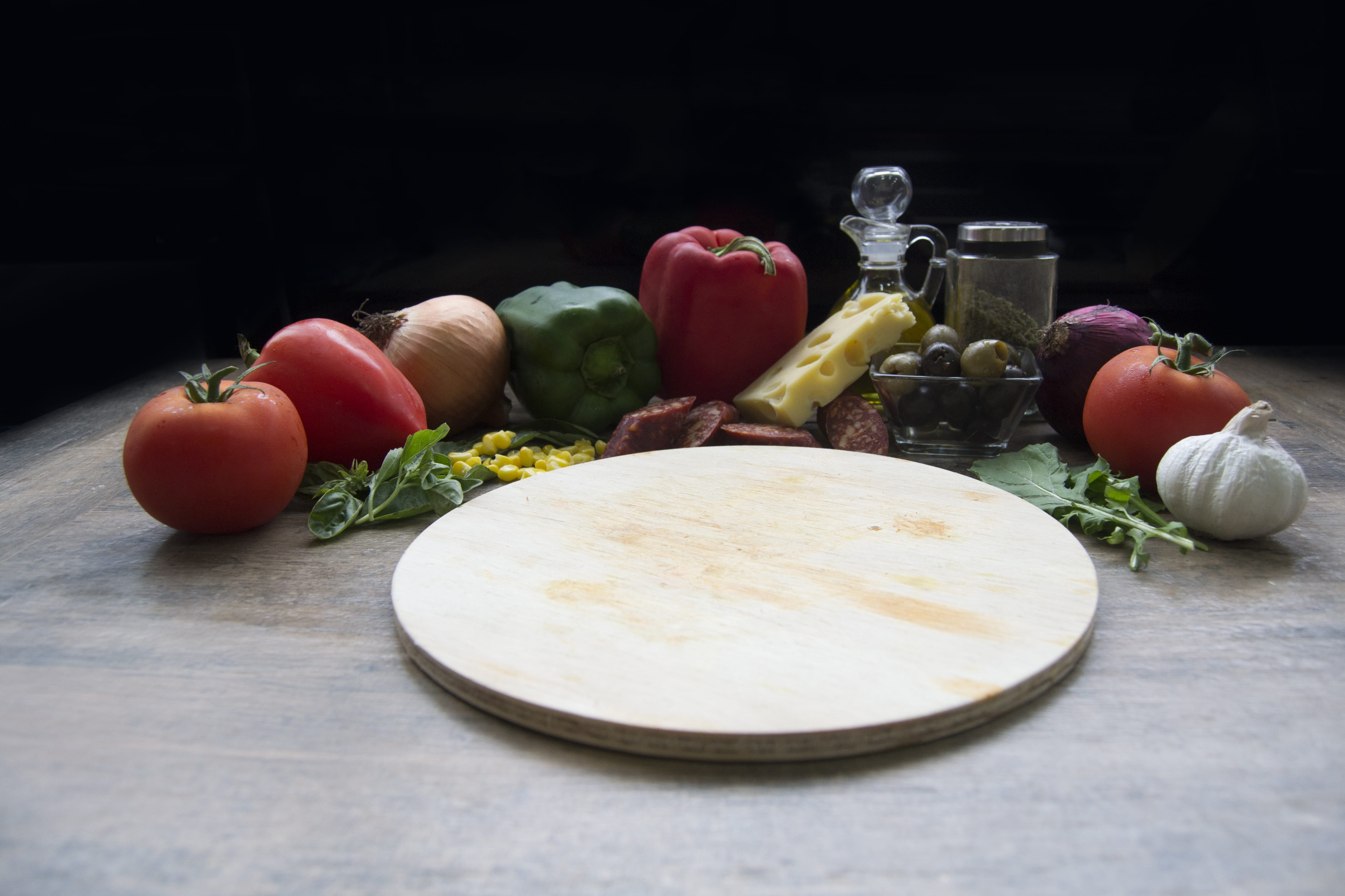 kitchen, table, bring food, vegetables, basil, ready-to-eat, freshness, franchise, spice, paprika, saouce pizza, fast food, food and drink, board, beside, HD Wallpaper