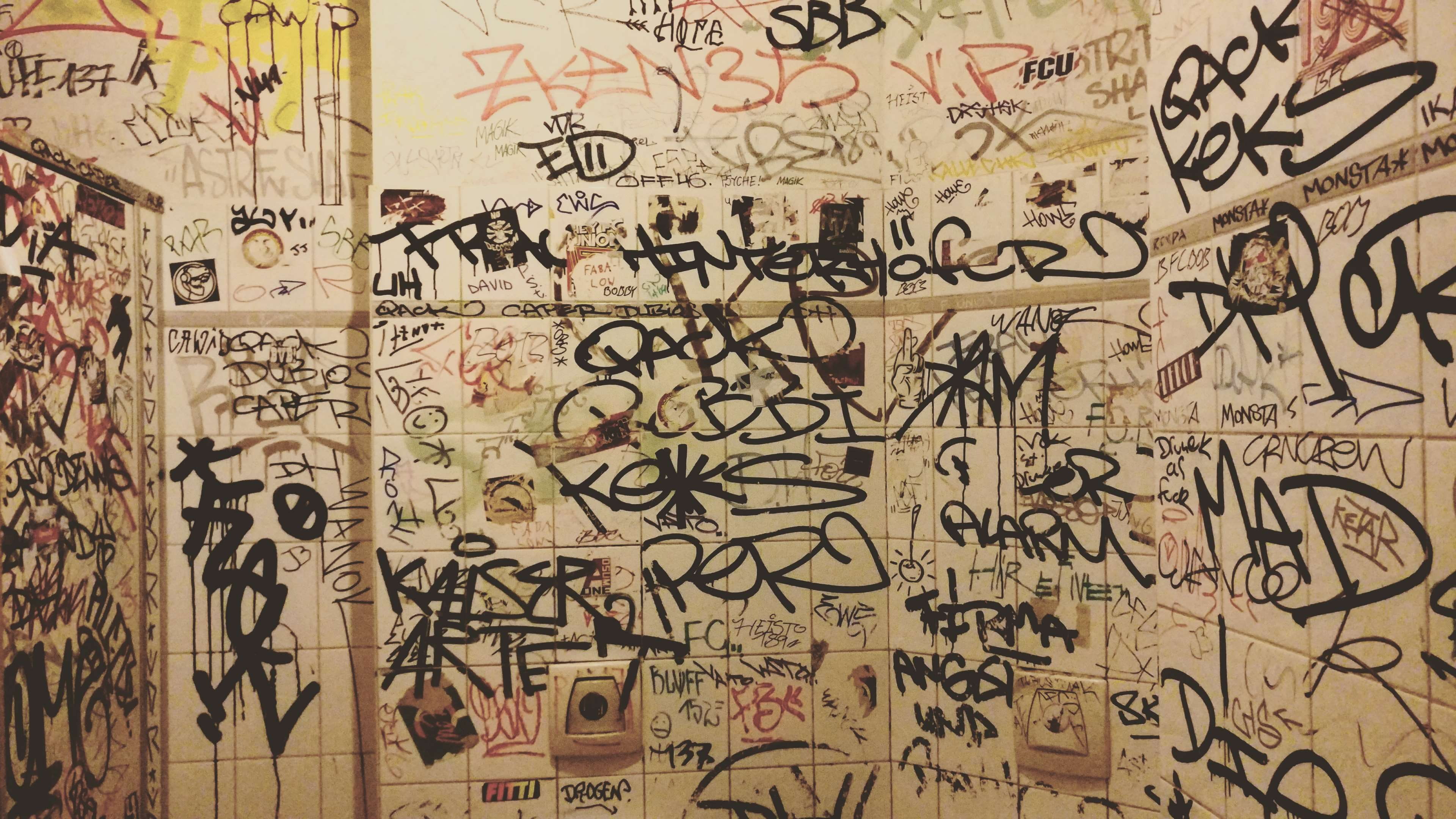 full frame, non-western script, indoors, communication, wall - building feature, architecture, creativity, script, streetart, text, 4K, toilets, backgrounds, HD Wallpaper