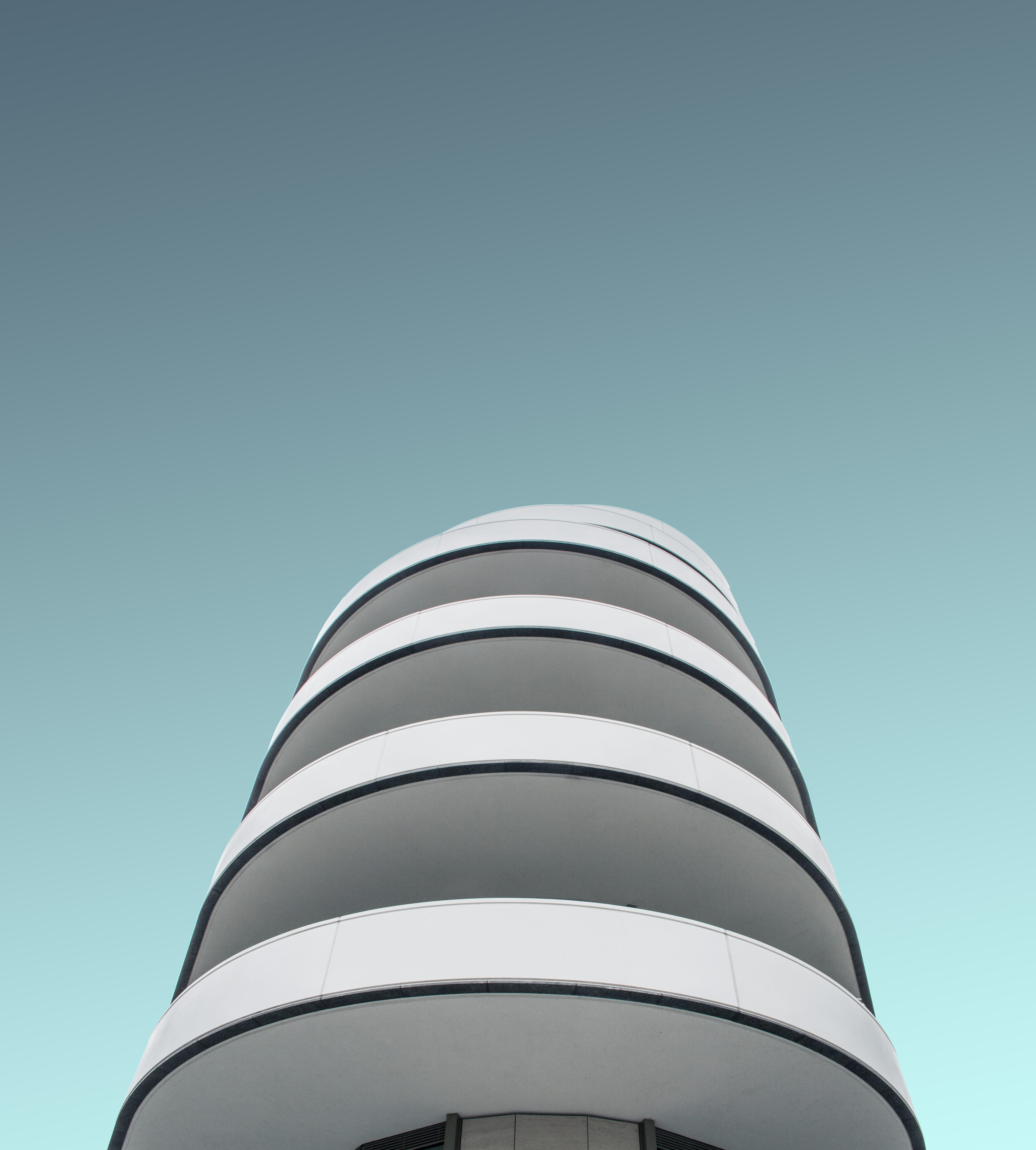 built structure, sunlight, round, gradient, ceramic, building exterior, sunny, day, modern, photo, copy space, facade, clear sky, urban, battersea, low angle view, Phone HD Wallpaper