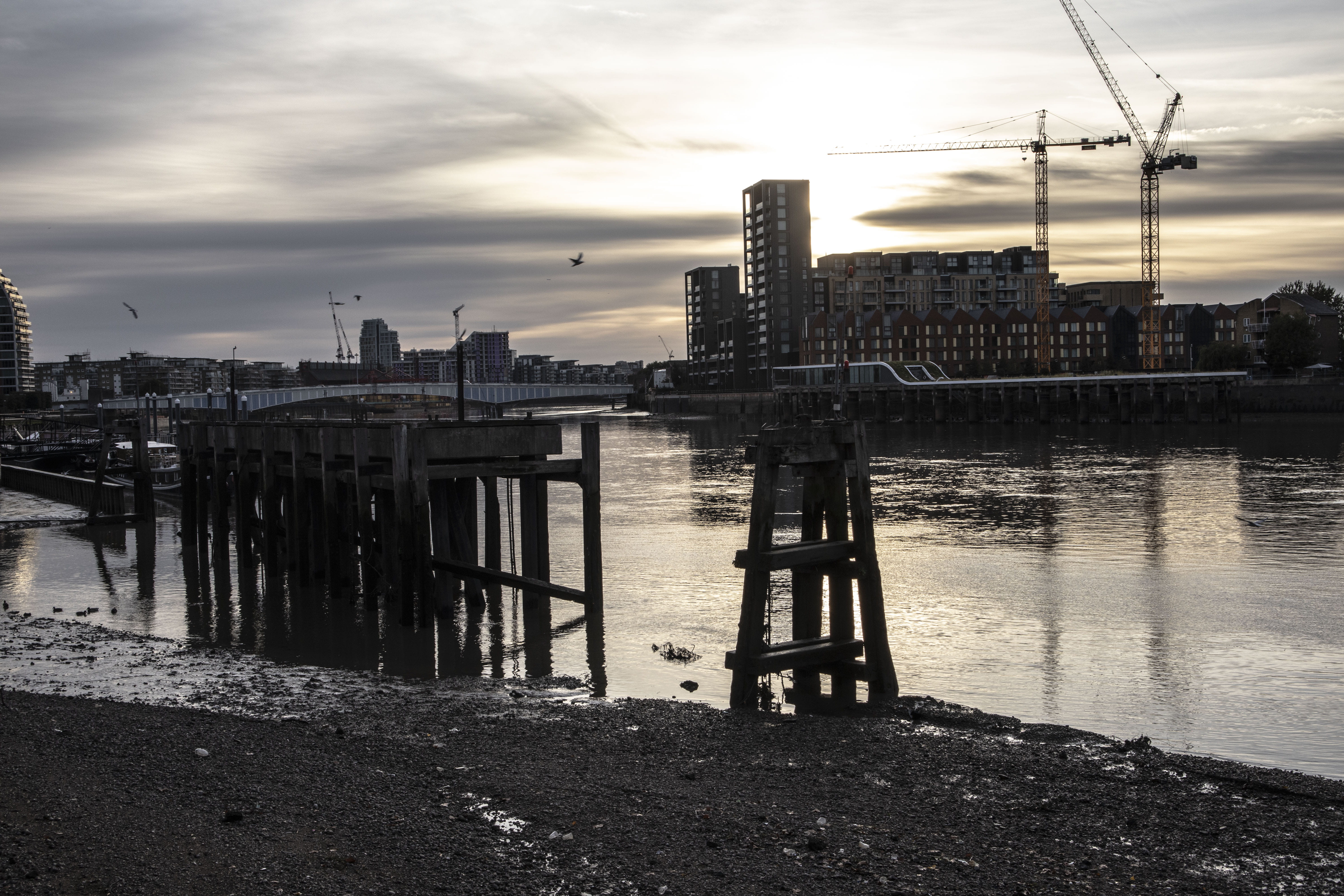 river, no people, united kingdom, connection, 5K, bridge - man made structure, architecture, bridge, sunset, london, built structure, cloud - sky, building exterior, HD Wallpaper