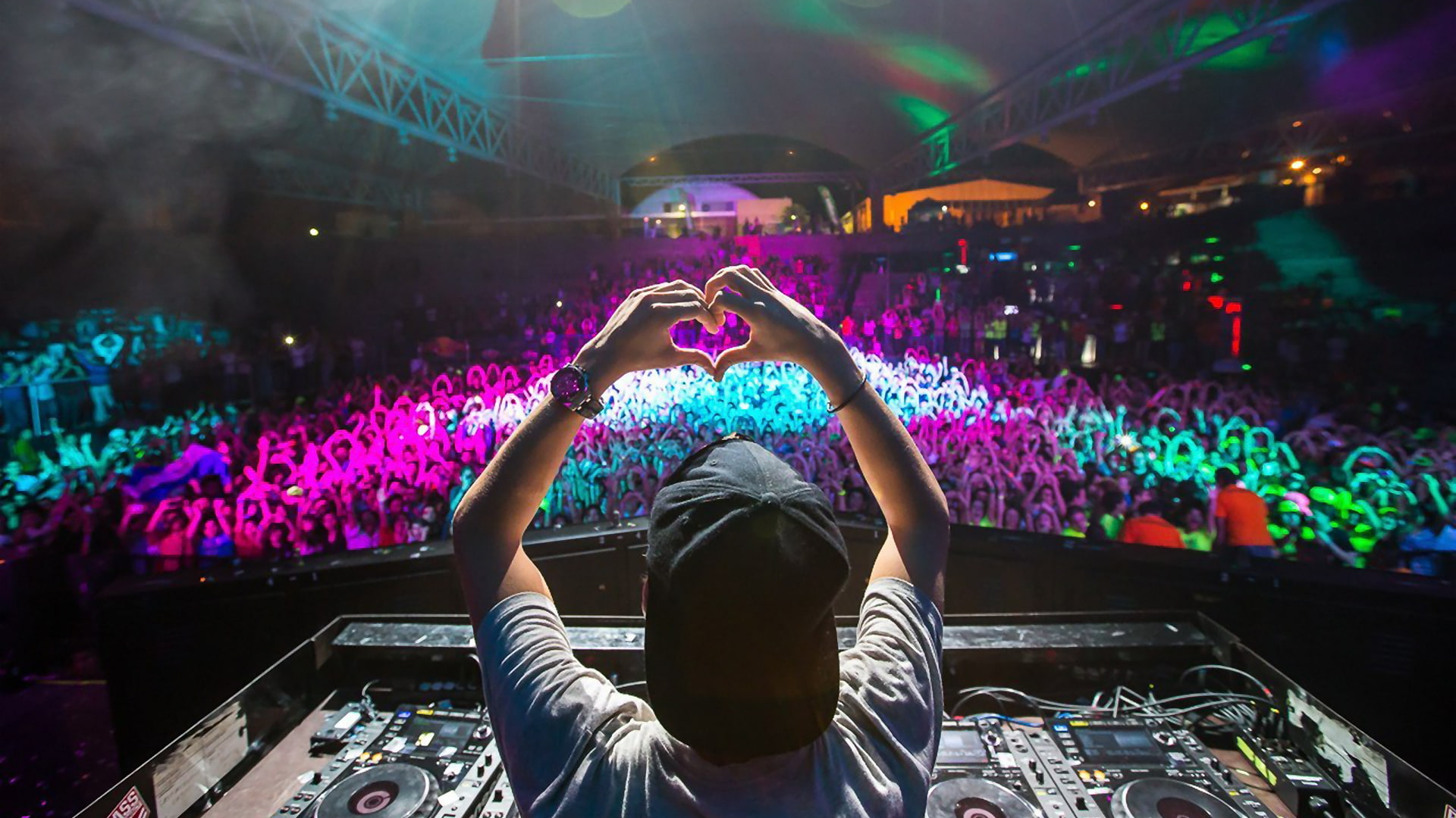 1080P, avicii, house, heart, music, people, HD Wallpaper