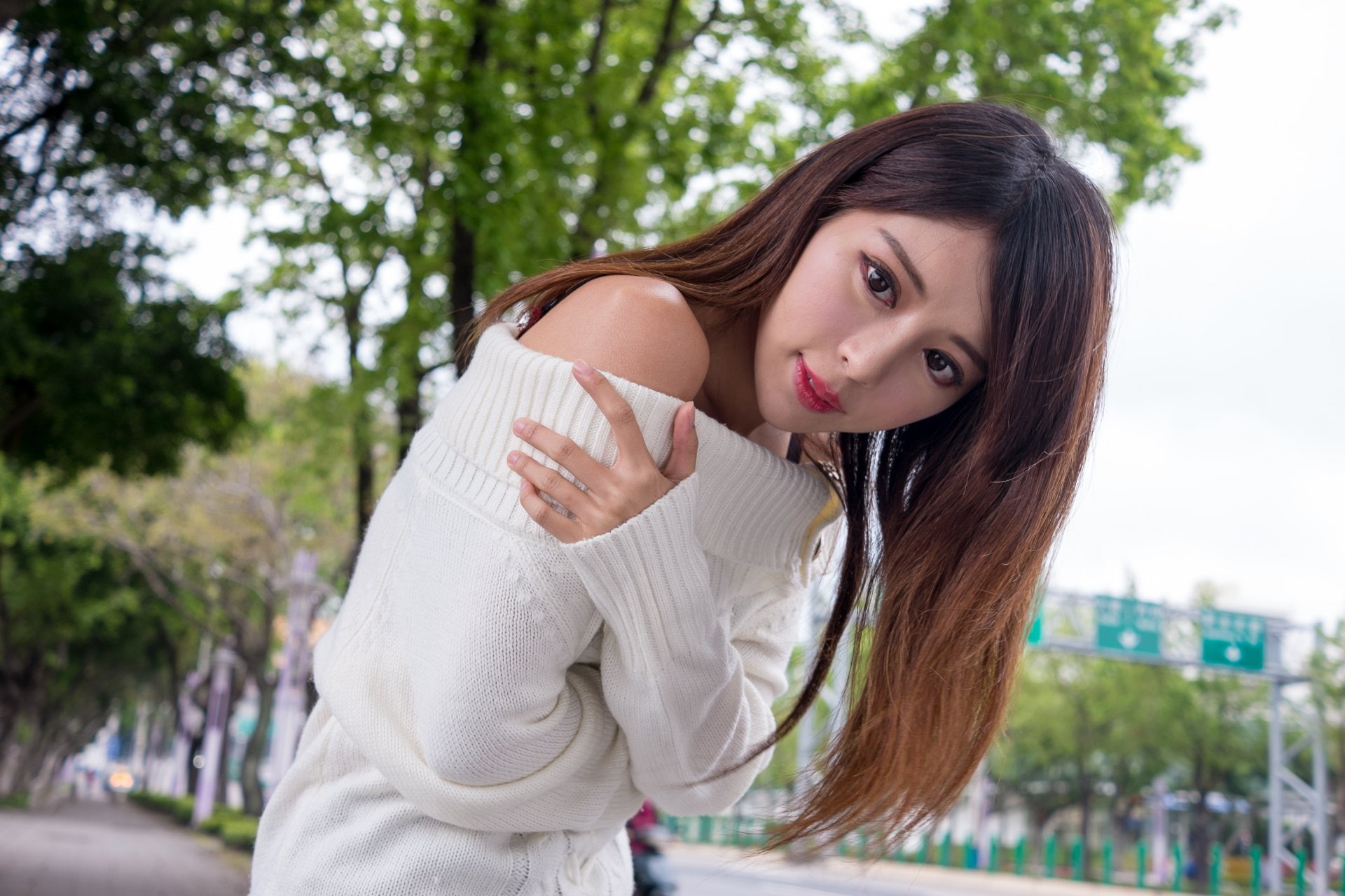 adult, young women, beautiful woman, looking at camera, women, beauty, leisure activity, portrait, Zhang Qi Jun, Girl, 1080P, contemplation, Taiwanese, HD Wallpaper