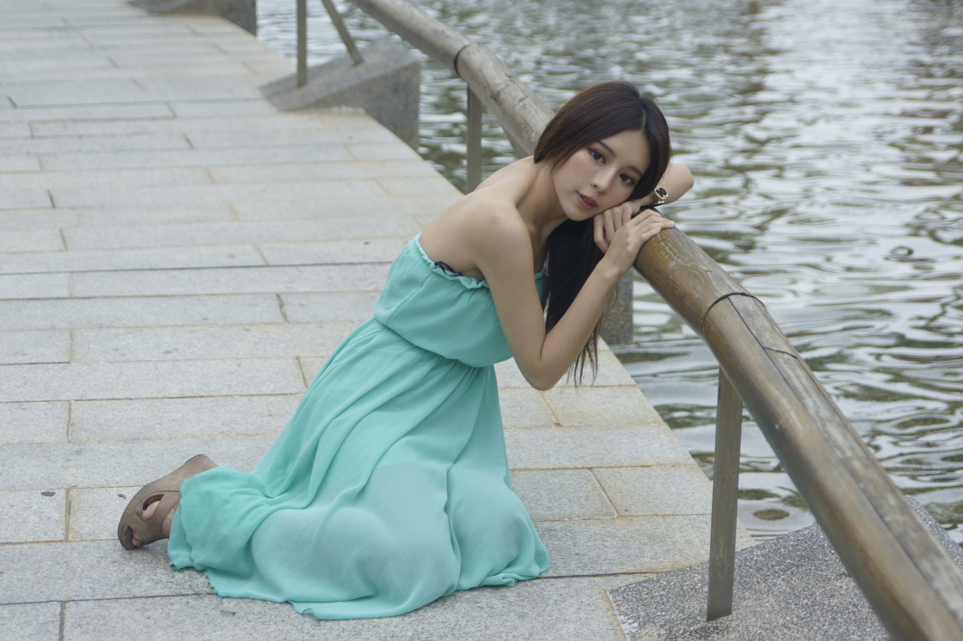 Dress, Zhang Qi Jun, Girl, Model, Julie Chang, 1080P, Wedge-Heeled Shoe, Old Market, Hong Kong, Asian, Water, Hair, Taiwanese, Models, HD Wallpaper