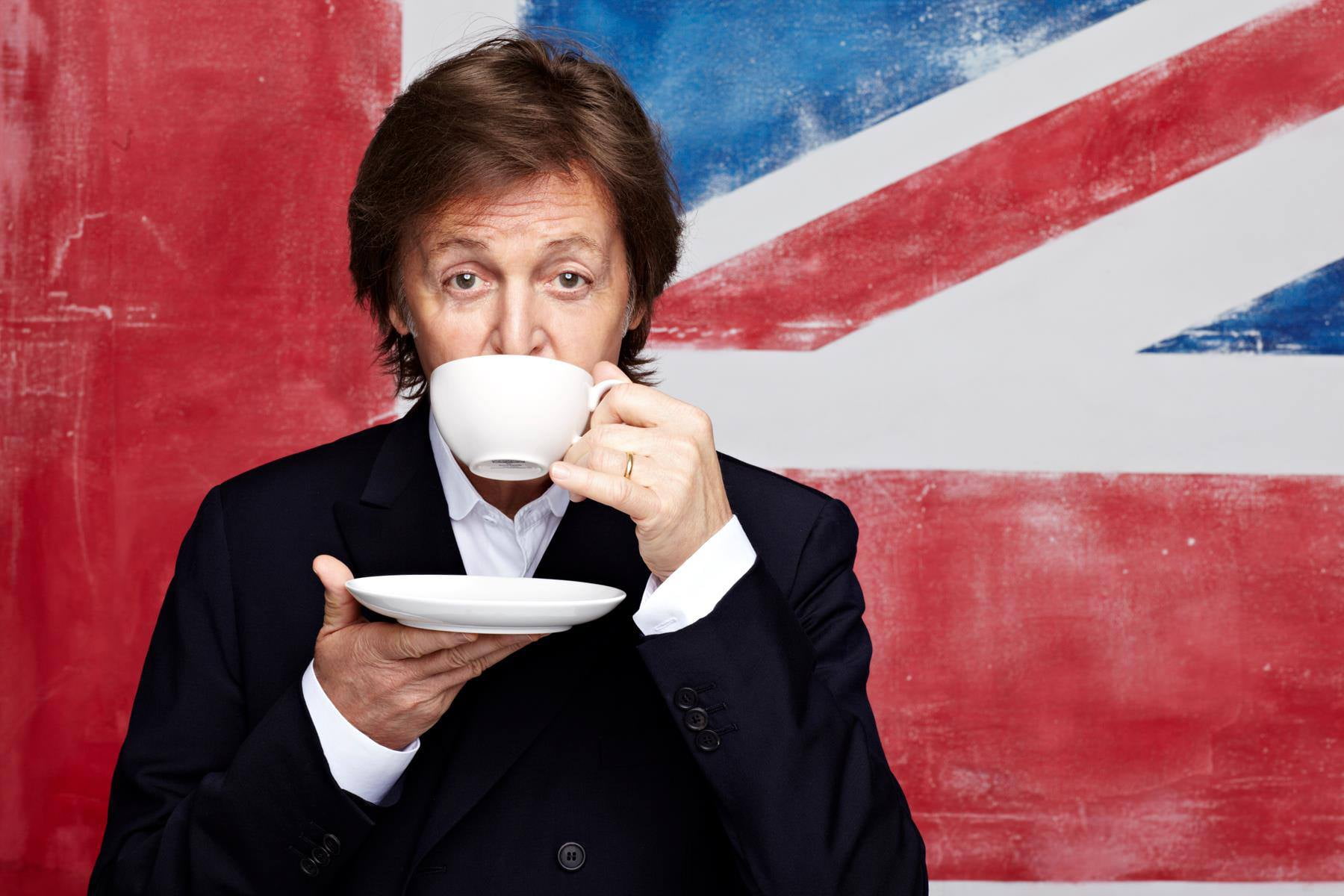 portrait, coffee - Drink, women, real people, caucasian Ethnicity, coffee Cup, holding, musician, men, the beatles, young Adult, john, front view, people, HD Wallpaper