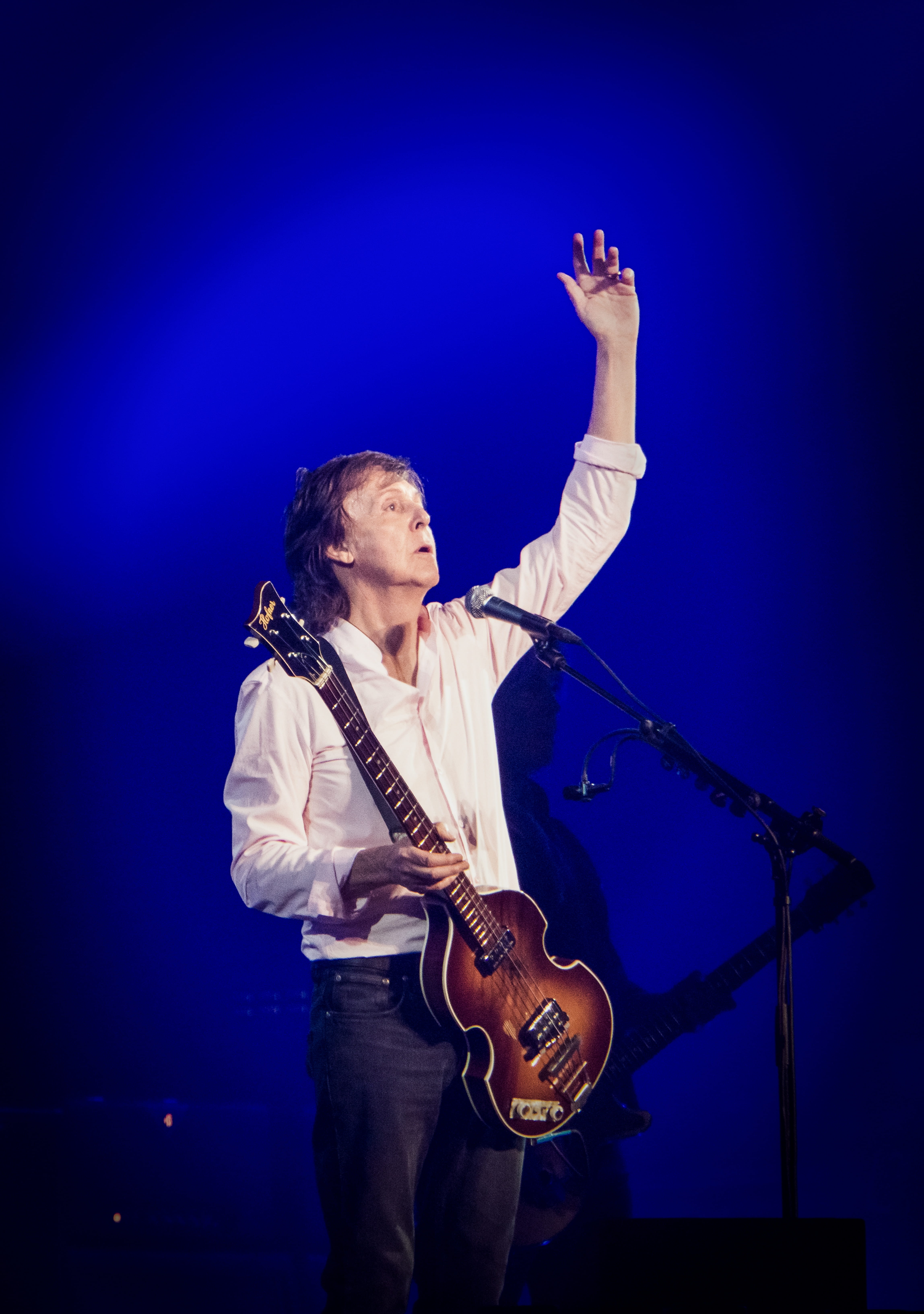 sir, paul, Concert, string instrument, beatles, esprit arena, three quarter length, rock music, blue, stage, musician, one woman only, skill, arts culture and entertainment, Phone HD Wallpaper