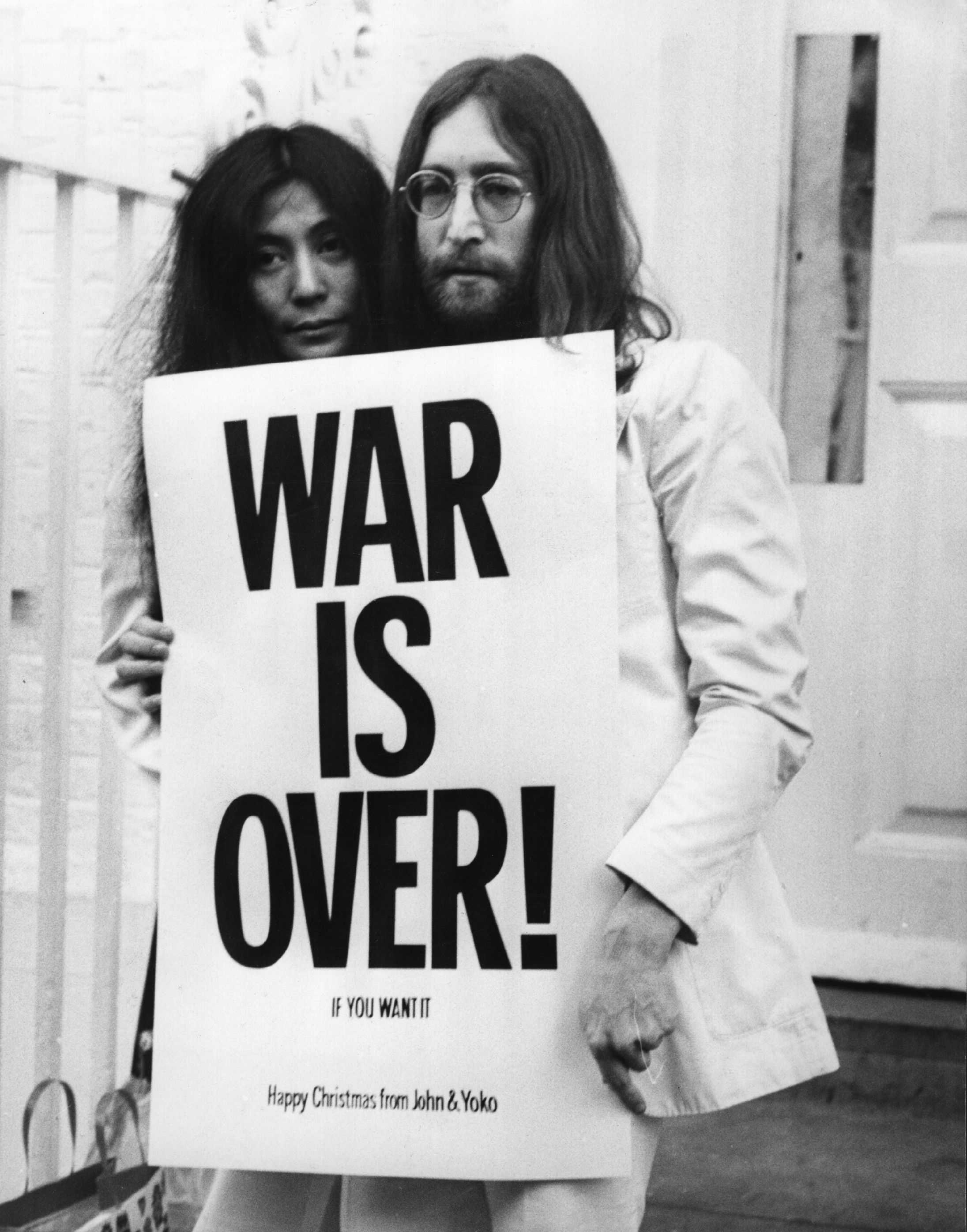 grayscale, sky, yoko ono, john, yoko, ono, 2K, lennon, monochrome, hd, art, nature, John Lennon, Phone HD Wallpaper