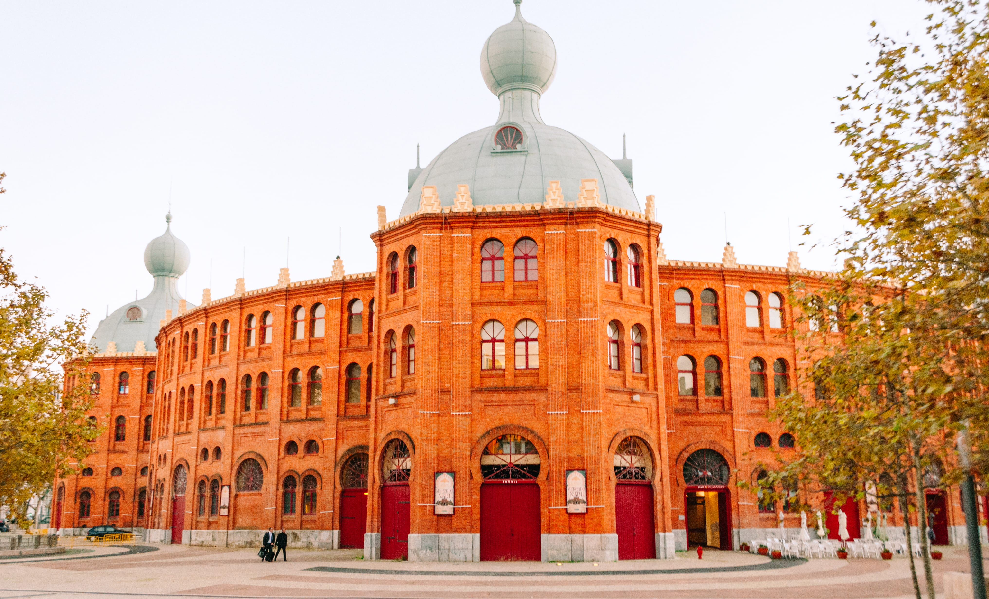 dome, building, city, fun, outdoors, built structure, the past, clear sky, day, government, building exterior, incidental people, street, bulding, arch, HD Wallpaper