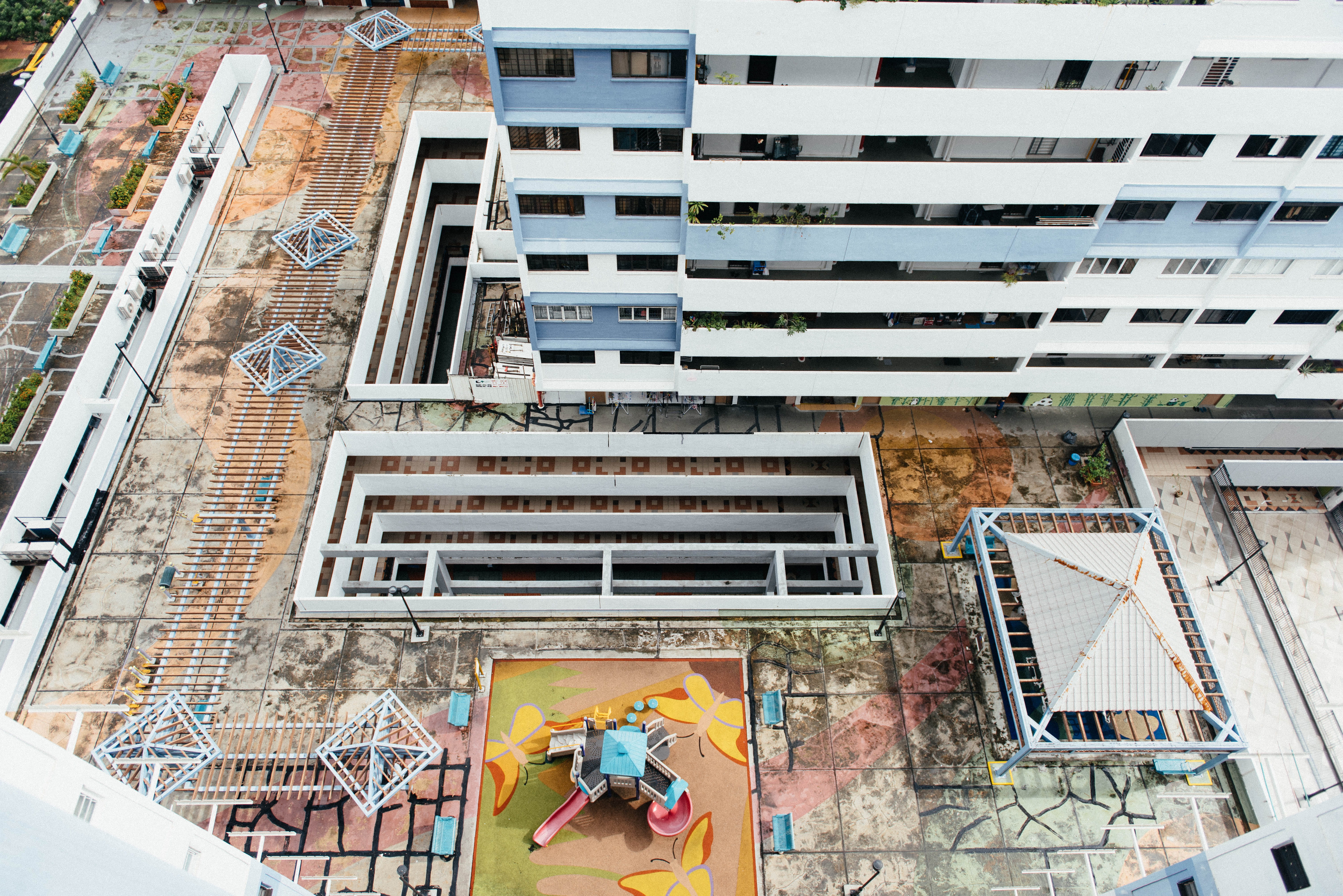 graffiti, aerial, architecture, staircase, built structure, nature, photography, day, tall - high, window, street art, wall, urban, no people, 5K, mural, HD Wallpaper