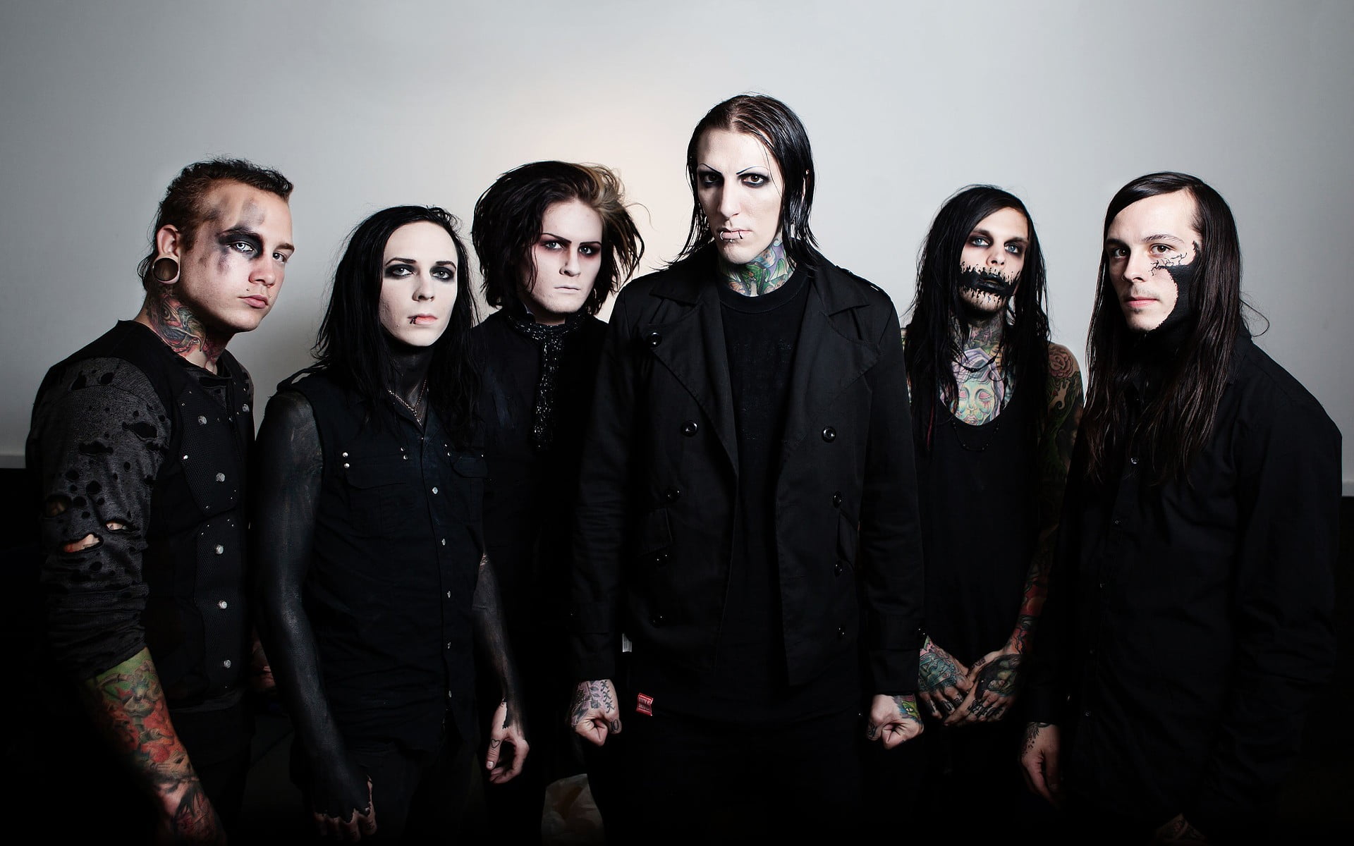 group of people, night, 1080P, Motionless In White, front view, people, indoors, togetherness, nightlife, lifestyles, young women, young men, young adult, HD Wallpaper