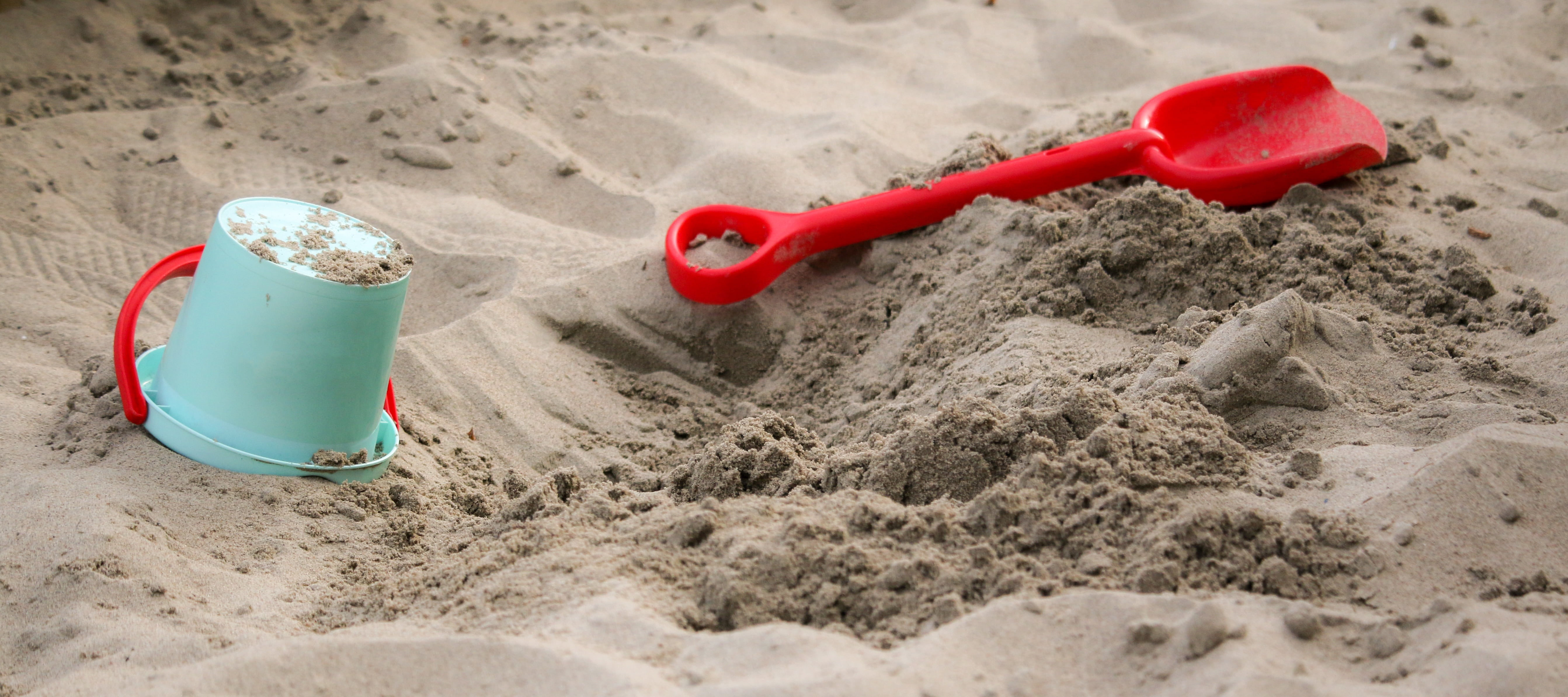 holiday, family, toys, recreation, photography, macro, young, lol, container, youth, close up, hand tool, game, focus, childhood, play, 5K, sand pail and shovel, HD Wallpaper