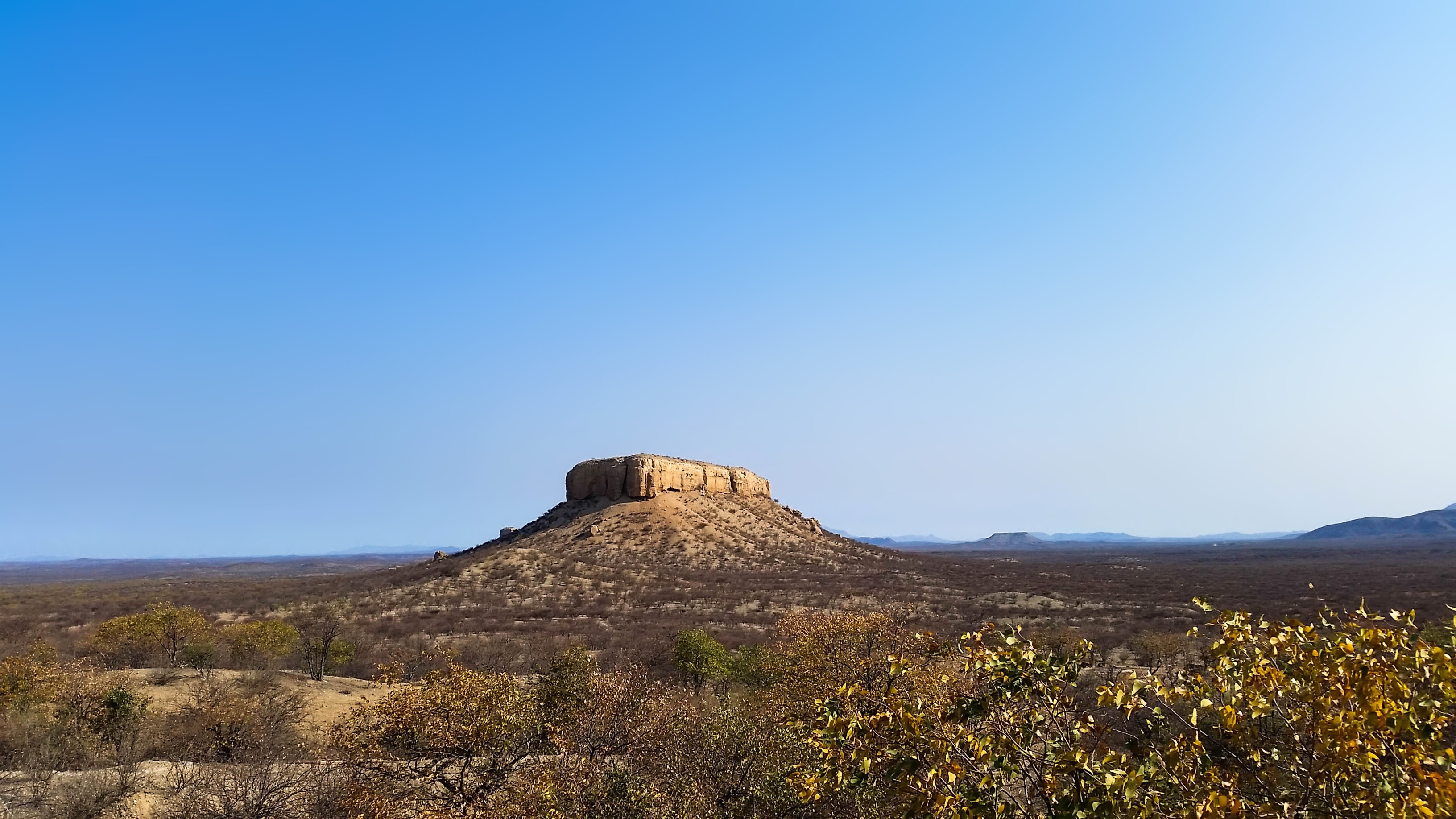 tranquility, arid climate, shrubs, landscape, clear sky, tranquil scene, no people, travel destinations, sky, finger cliff, 2K, environment, day, blue, HD Wallpaper