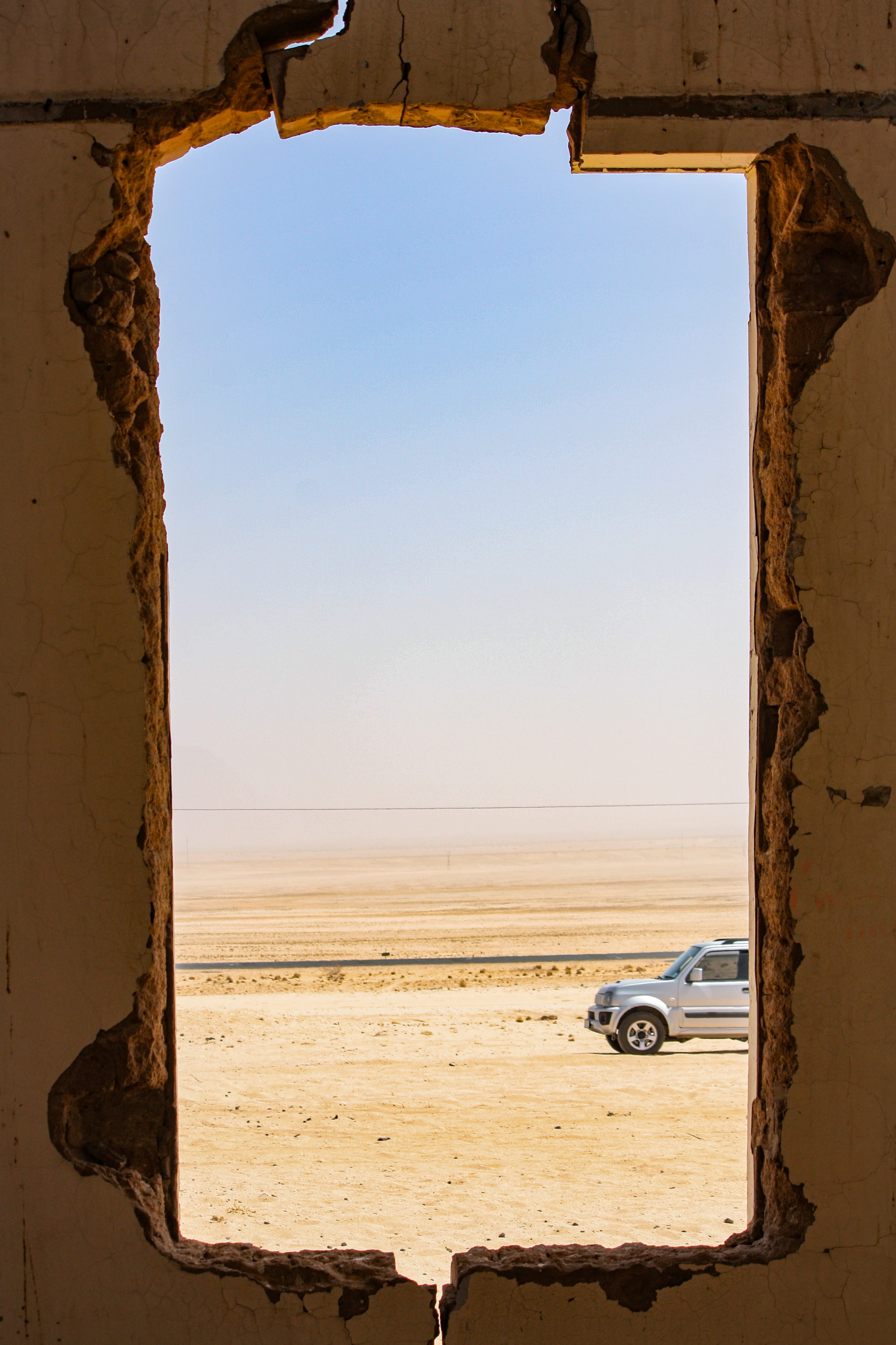 sea, portal, namibia, vehicle, inside, climate, day, no people, nature, line, suzuki, 4K, new, jimny, look, sand, outside, scenics - nature, mode of transportation, Phone HD Wallpaper