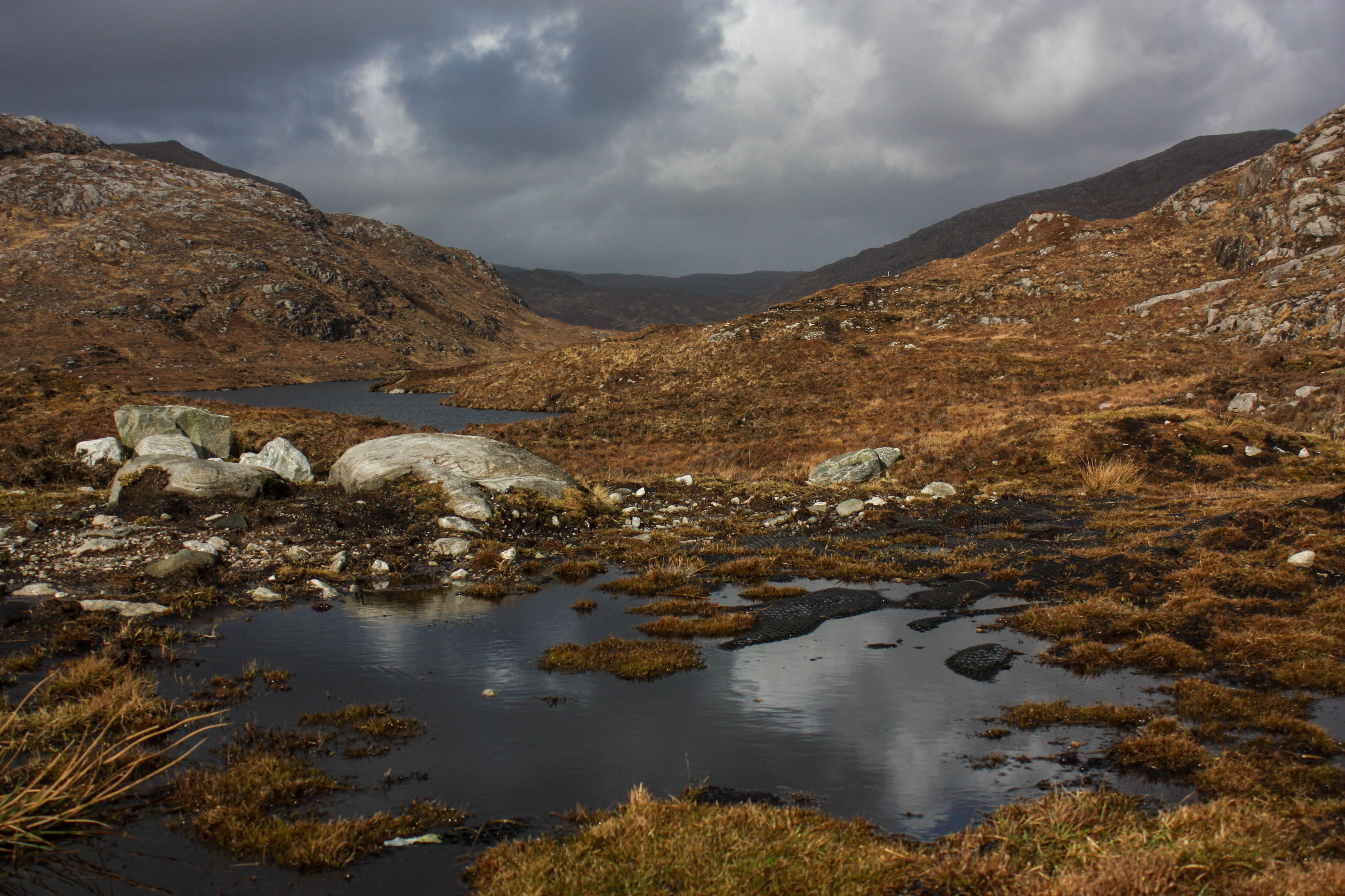 mountain range, scenery, sky, western isles, harris, scenics - nature, isle of harris, environment, hills, stormy, water, day, rugged, isle, mountain, lake, HD Wallpaper