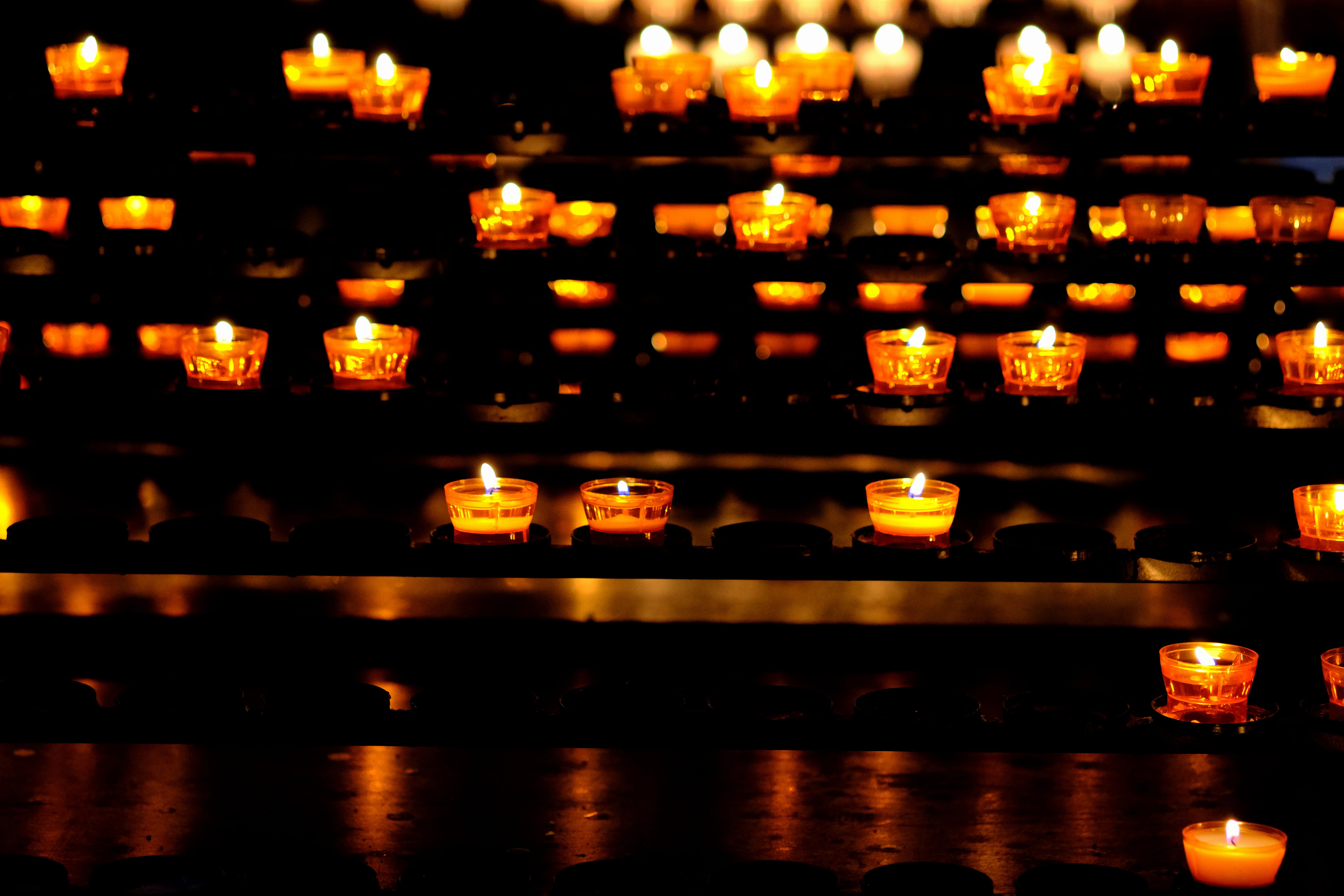 nightlife, wax candle, refreshment, thoughtful, pain, reflection, spieglung, food and drink, bar - drink establishment, light timer, mourning, bill, shadow, HD Wallpaper